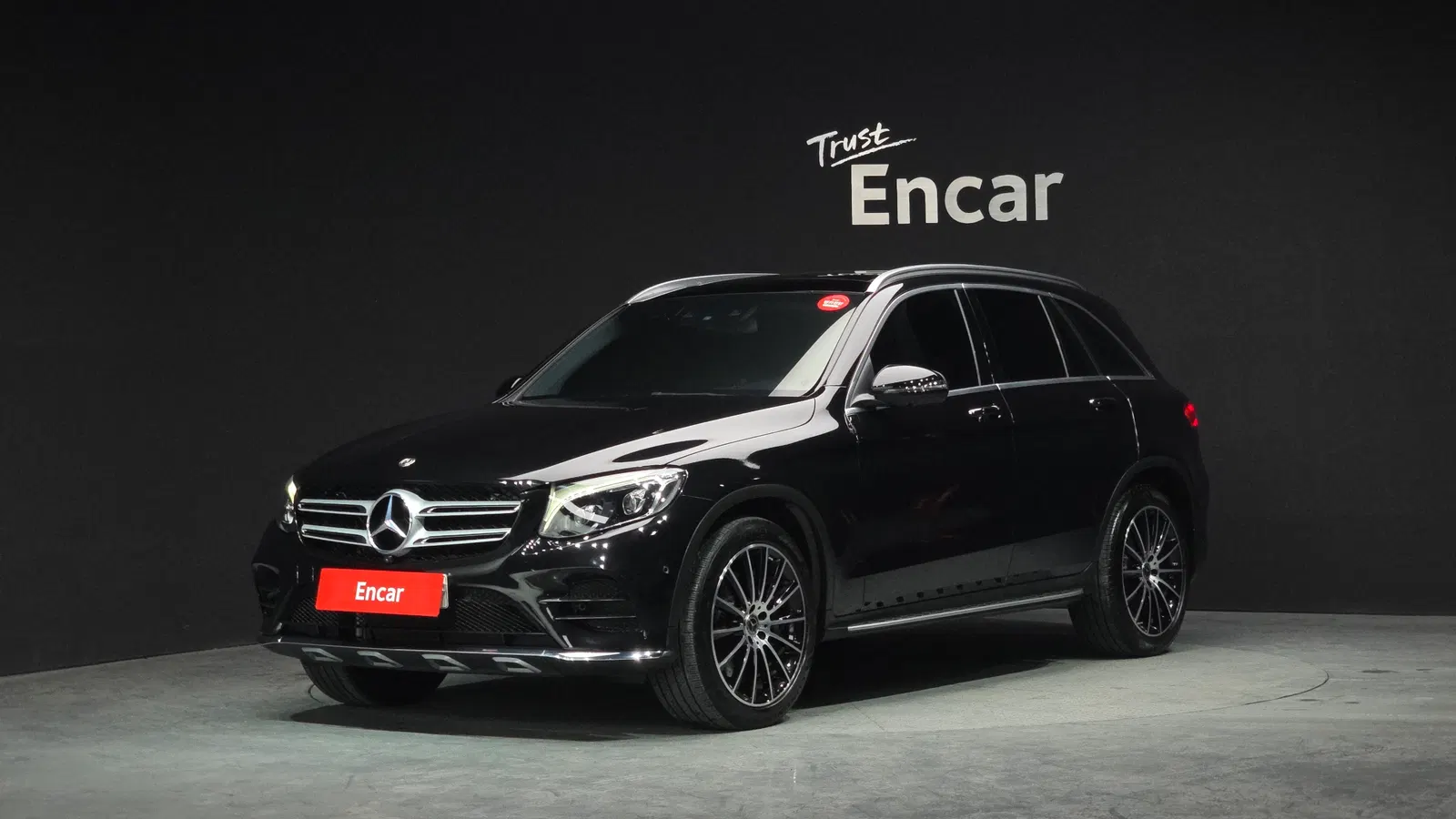 Mercedes-Benz GLC AMG Line · GLC300 4MATIC (X253) 2019 — photo 1 sur 20
