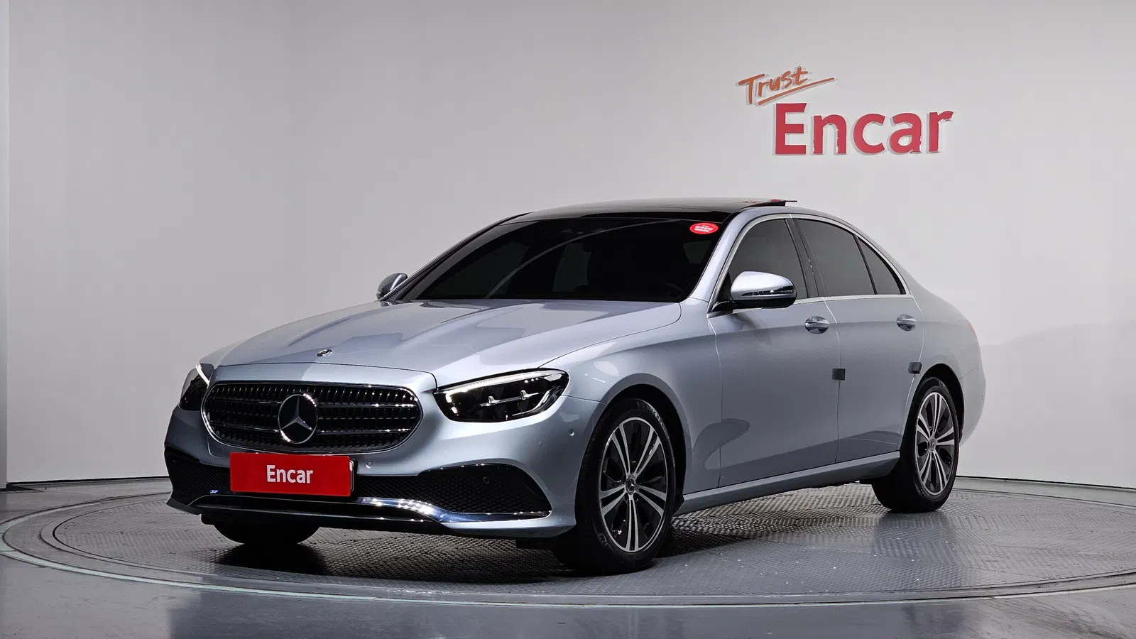 Mercedes-Benz Classe E E250 Avantgarde (W213) 2021 — photo 1 sur 20
