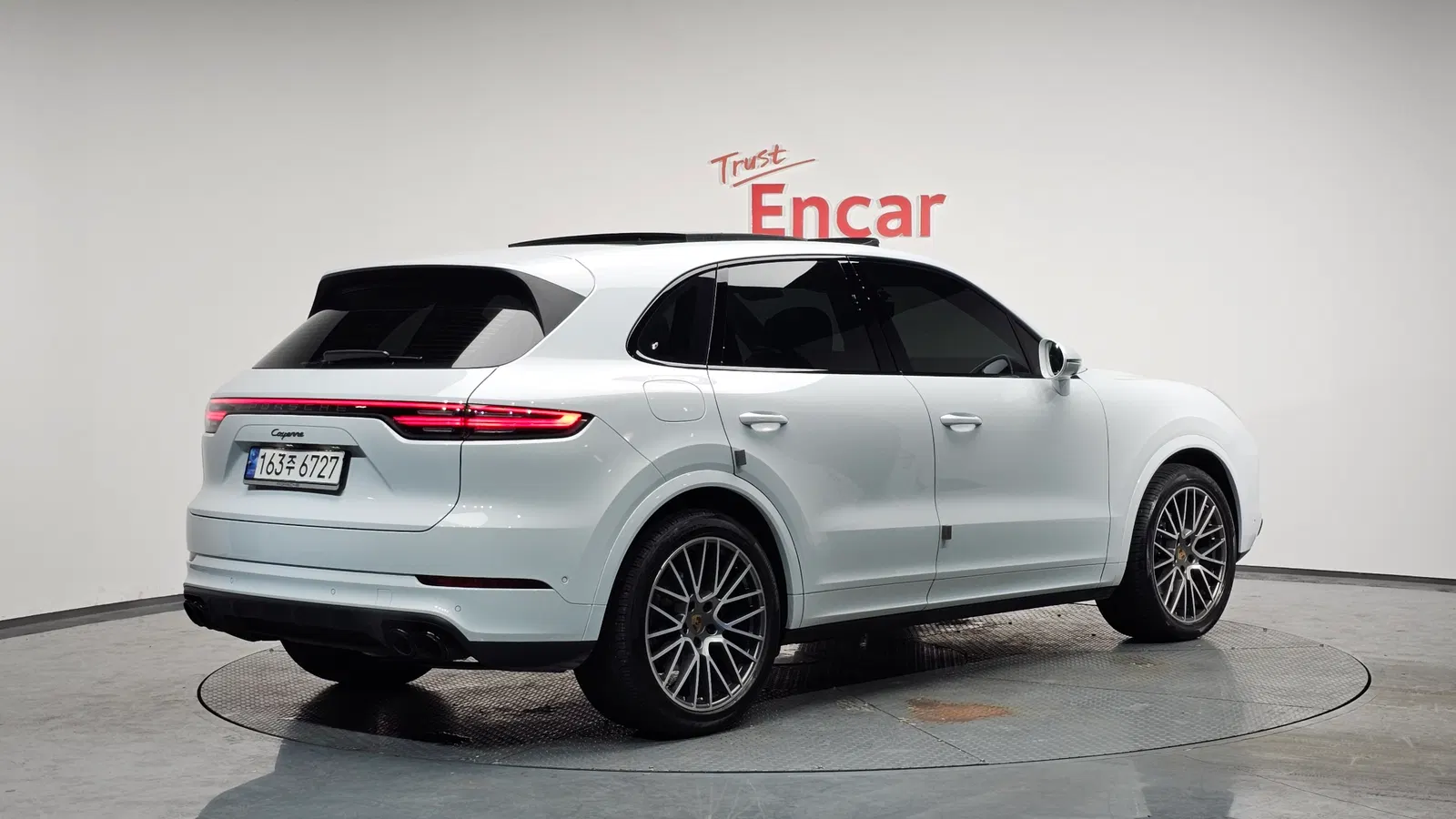 Porsche Cayenne (PO536) 3.0 Platinum Edition 2022 — photo 1 sur 20