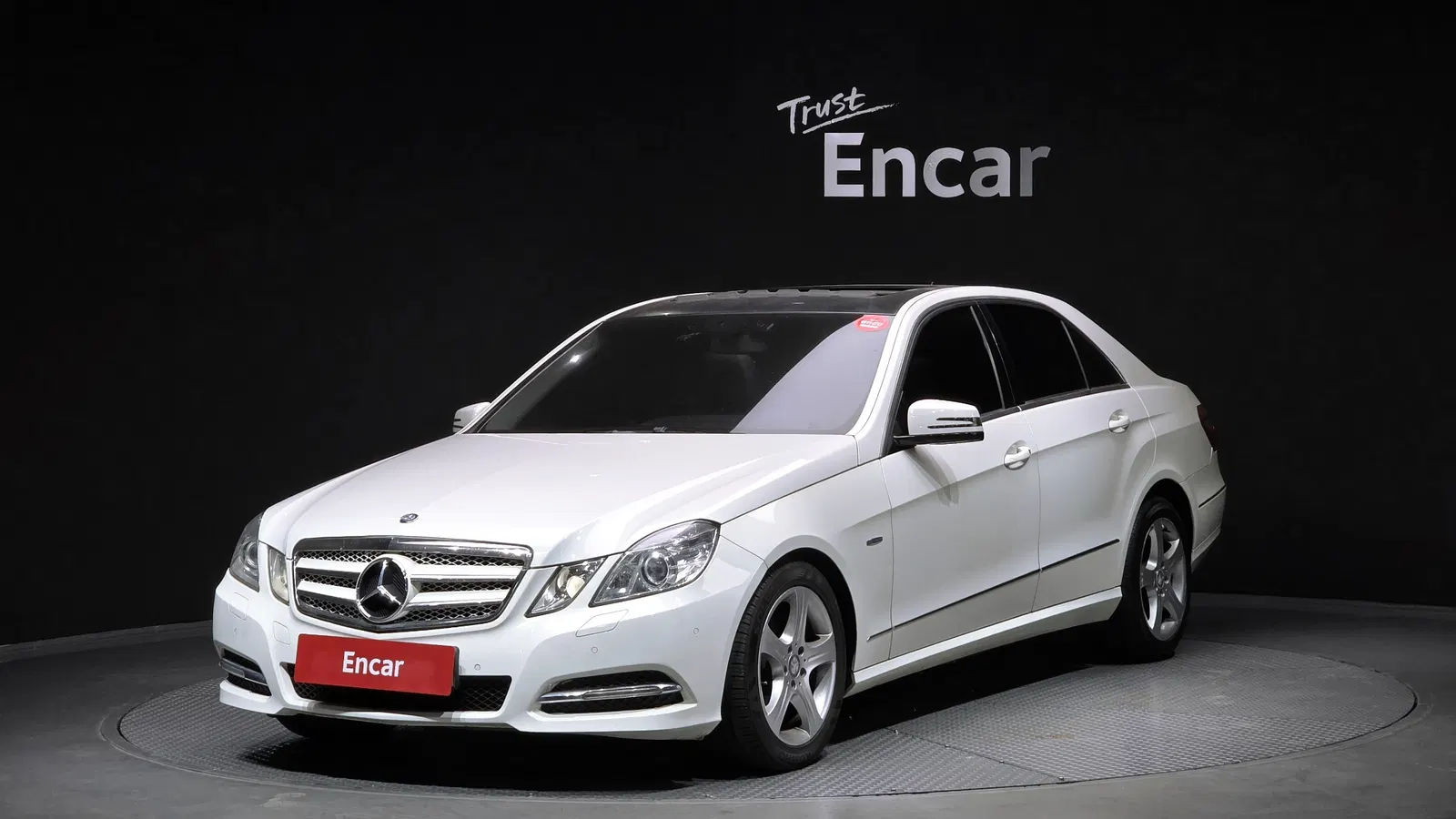 Mercedes-Benz Classe E E220 CDI Avantgarde (W212) 2011 — photo 1 sur 20