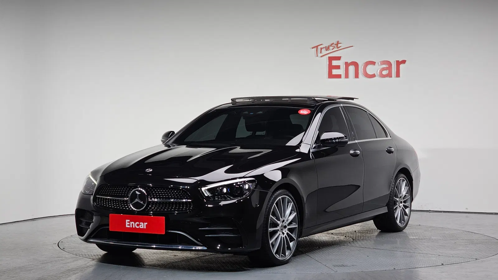 Mercedes-Benz Classe E AMG Line · E350 4MATIC (W213) 2021 — photo 1 sur 20