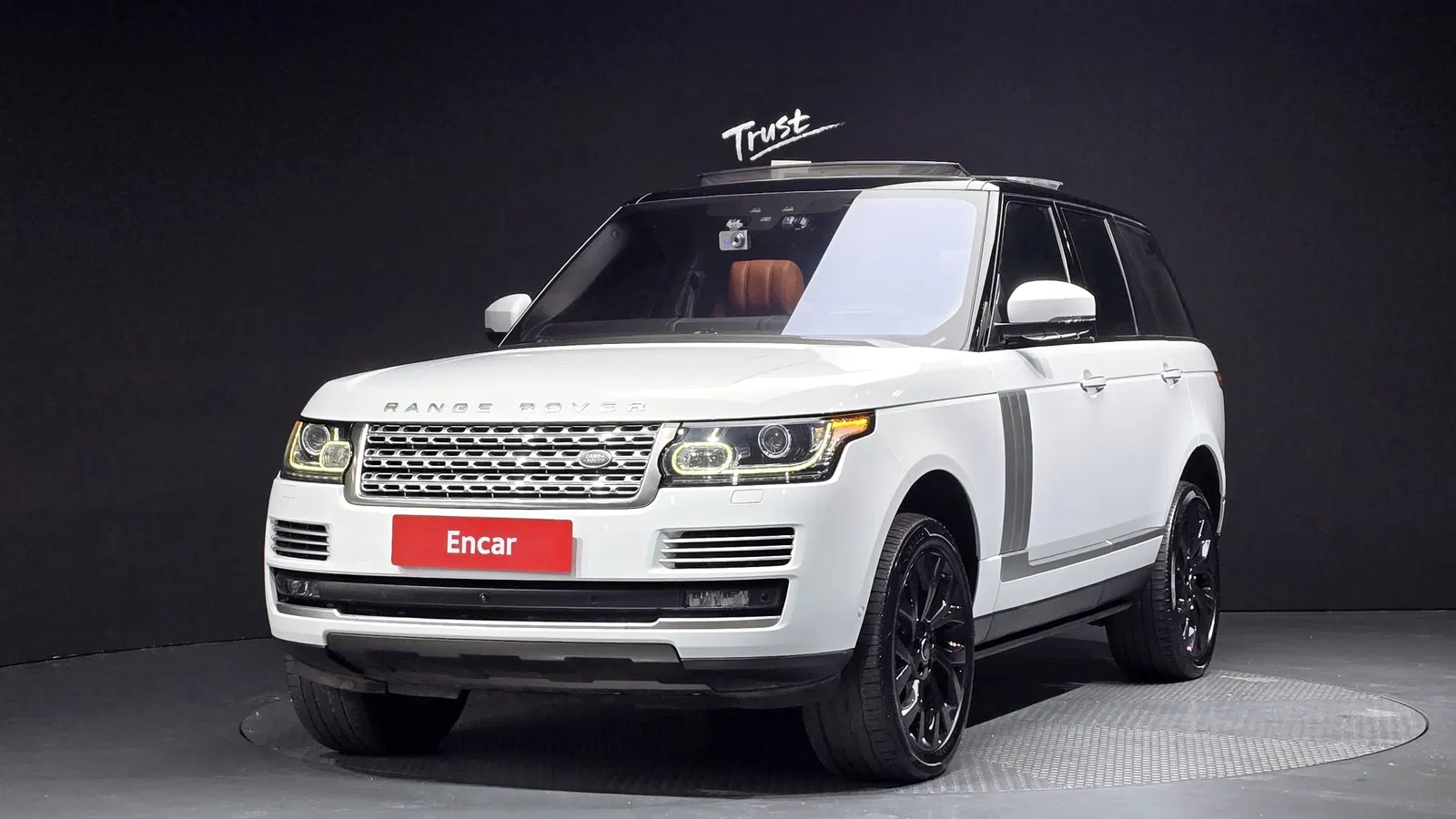 Land Rover Range Rover 4e génération 4.4 SDV8 AB Diesel 2017 — photo 1 sur 20