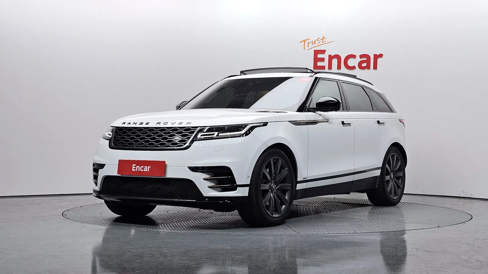 Land Rover Range Rover Velar 3.0 D300 R-Dynamic HSE 2020 — photo 1 sur 20