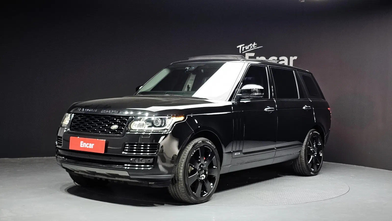 Land Rover Range Rover 4e génération 4.4 SDV8 AB LWB Diesel 2016 — photo 1 sur 20