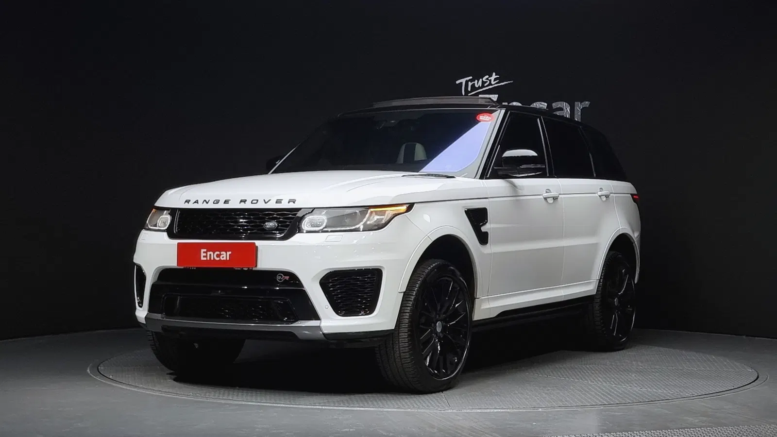 Land Rover Range Rover Sport 2e génération 5.0 SVR 2016 — photo 1 sur 20