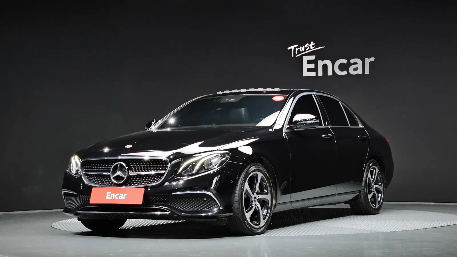 Mercedes-Benz Classe E E250 Avantgarde (W213) 2020 — photo 1 sur 20
