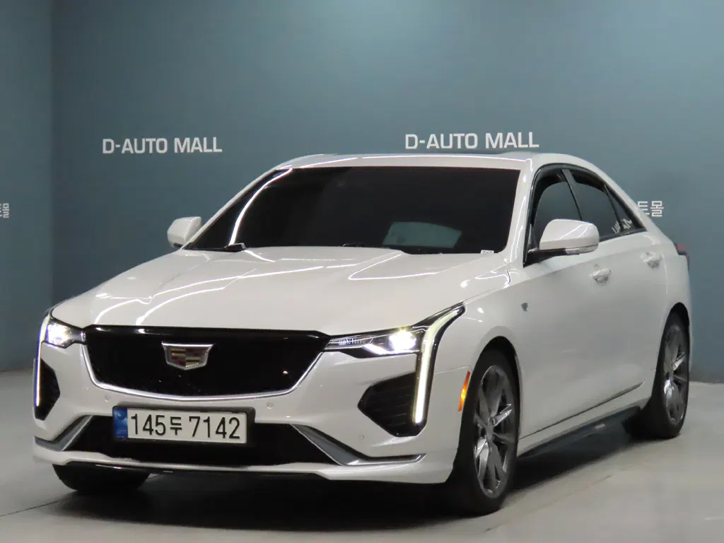 Cadillac CT4 2.0 Sport 2020 — photo 1 sur 26