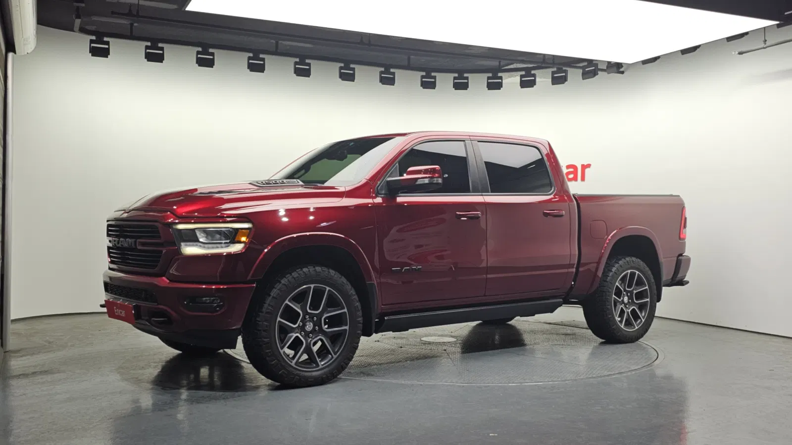 Dodge RAM Pickup 5.7 2019 — photo 1 sur 26