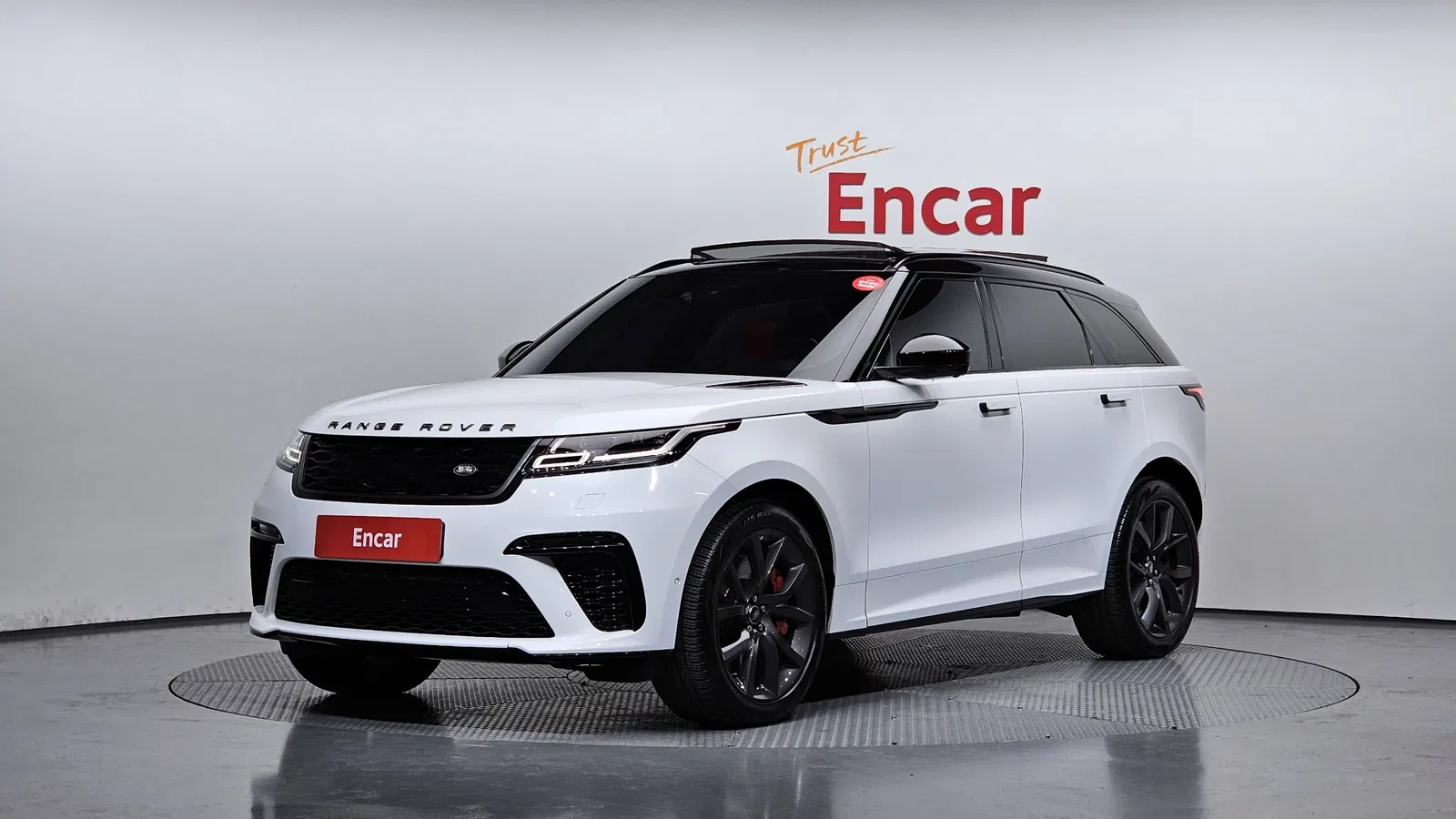 Land Rover Range Rover Velar 5.0 SV AB Dynamic 2019 — photo 1 sur 20