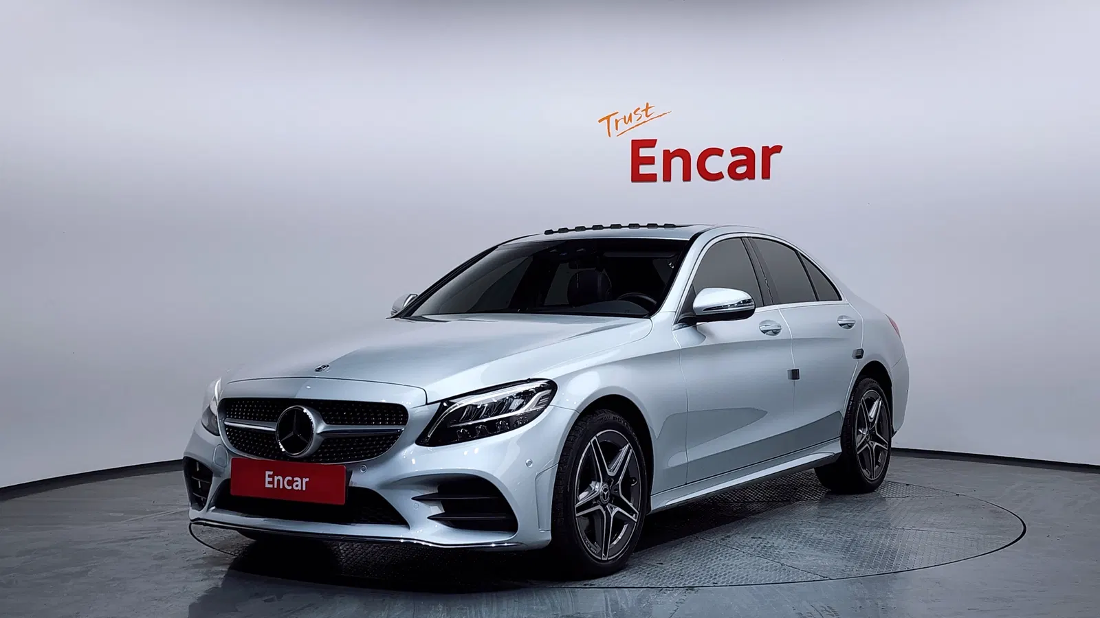 Mercedes-Benz Classe C AMG Line · C200 (W205) 2021 — photo 1 sur 20