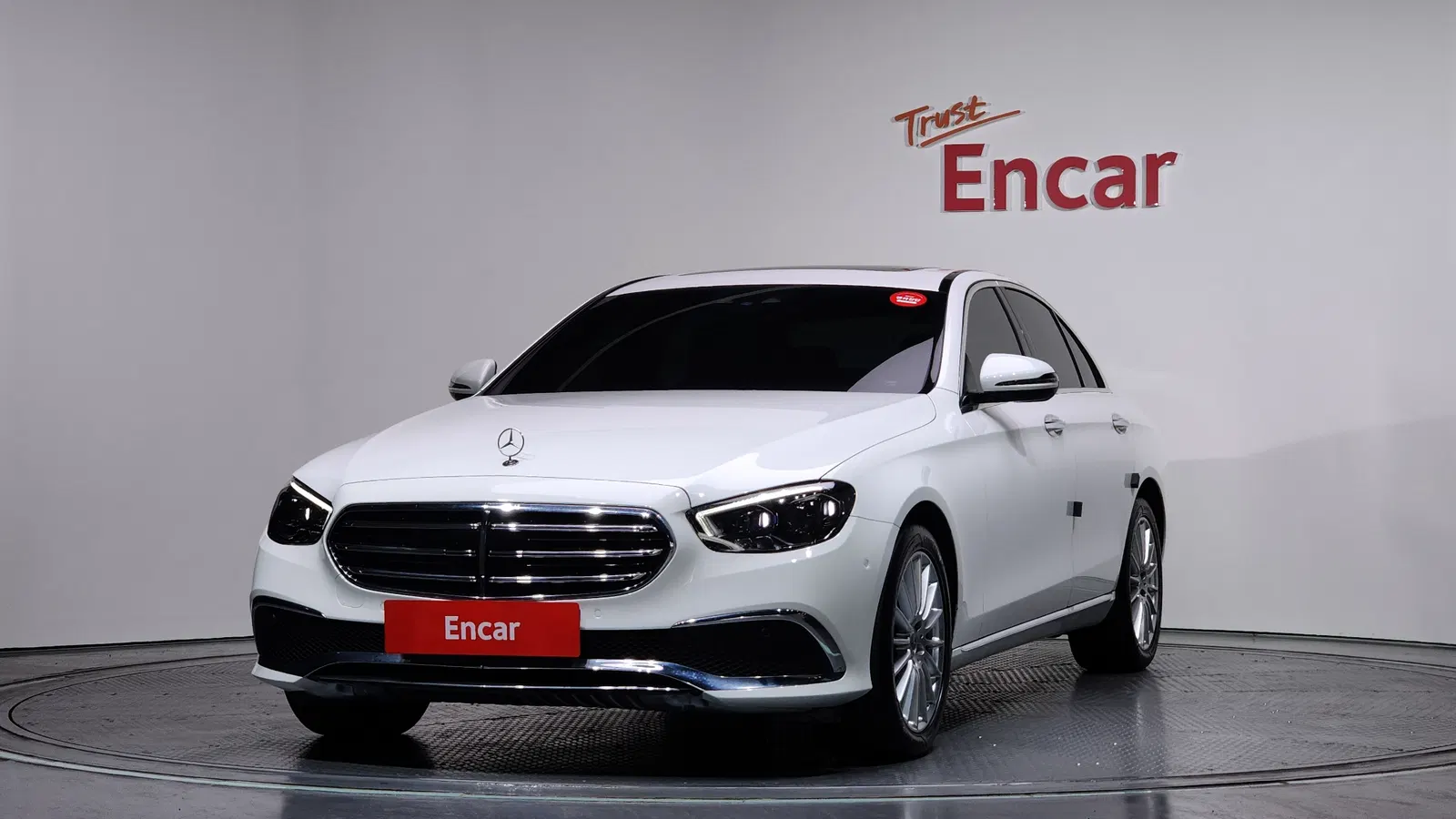 Mercedes-Benz Classe E E250 Exclusive (W213) 2021 — photo 1 sur 26
