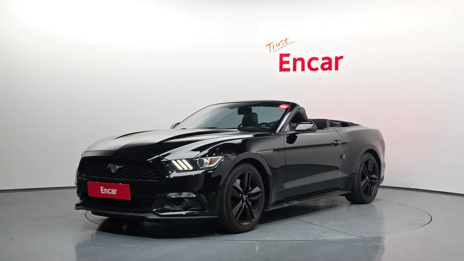 Ford Mustang Convertible 2015 — photo 1 sur 20