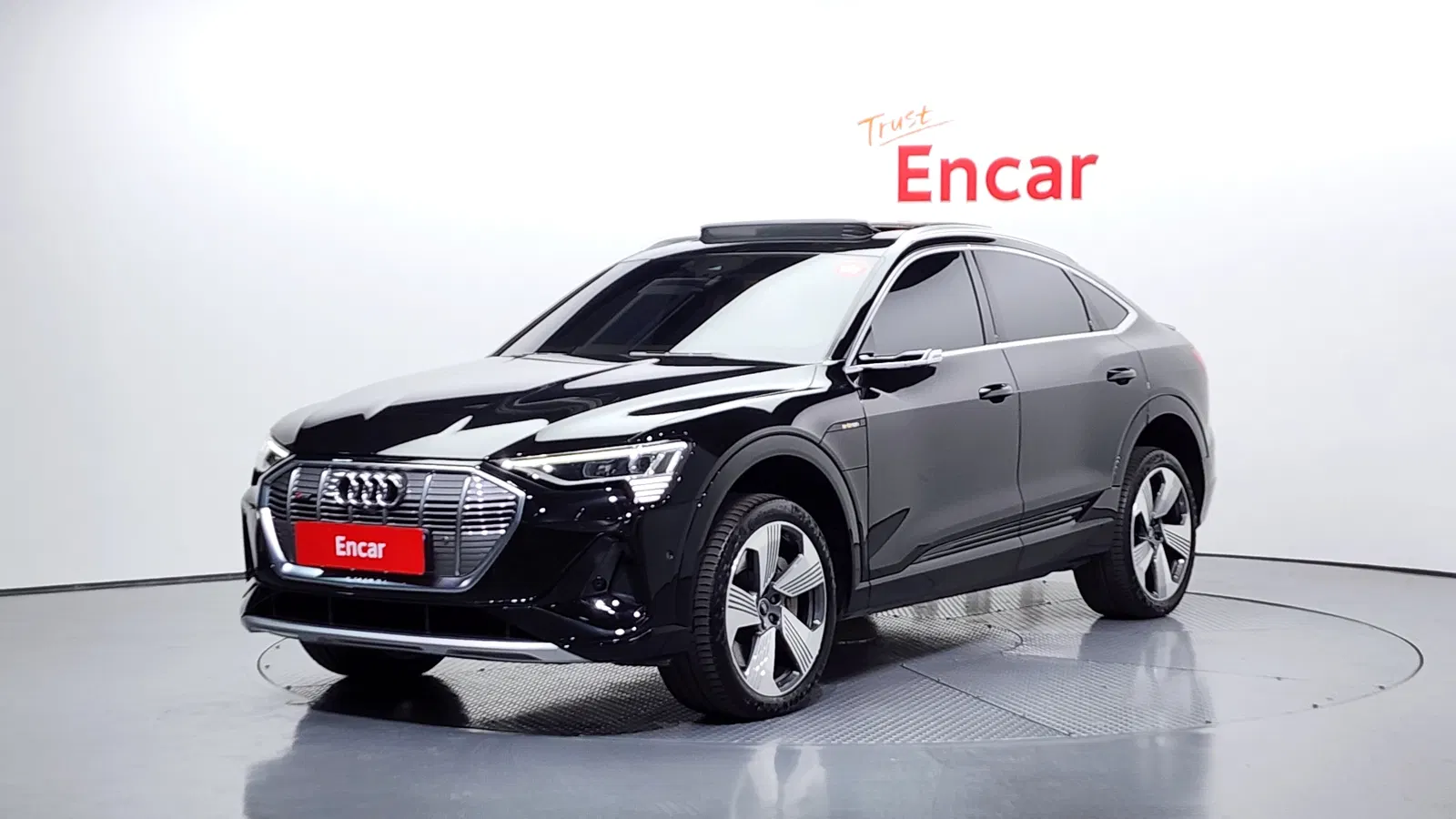 Audi e-tron 55 Quattro Sportback 2022 — photo 1 sur 20