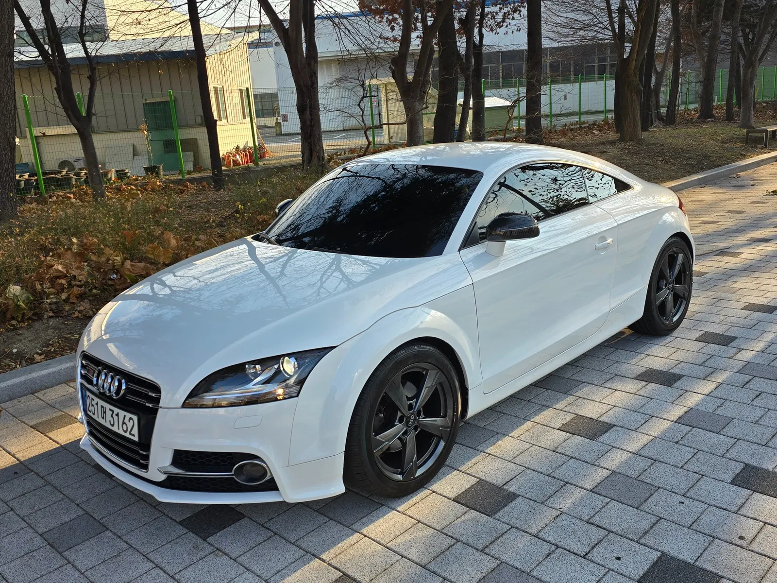 Audi TT Coupé 2.0 TFSI 2008 — photo 1 sur 25