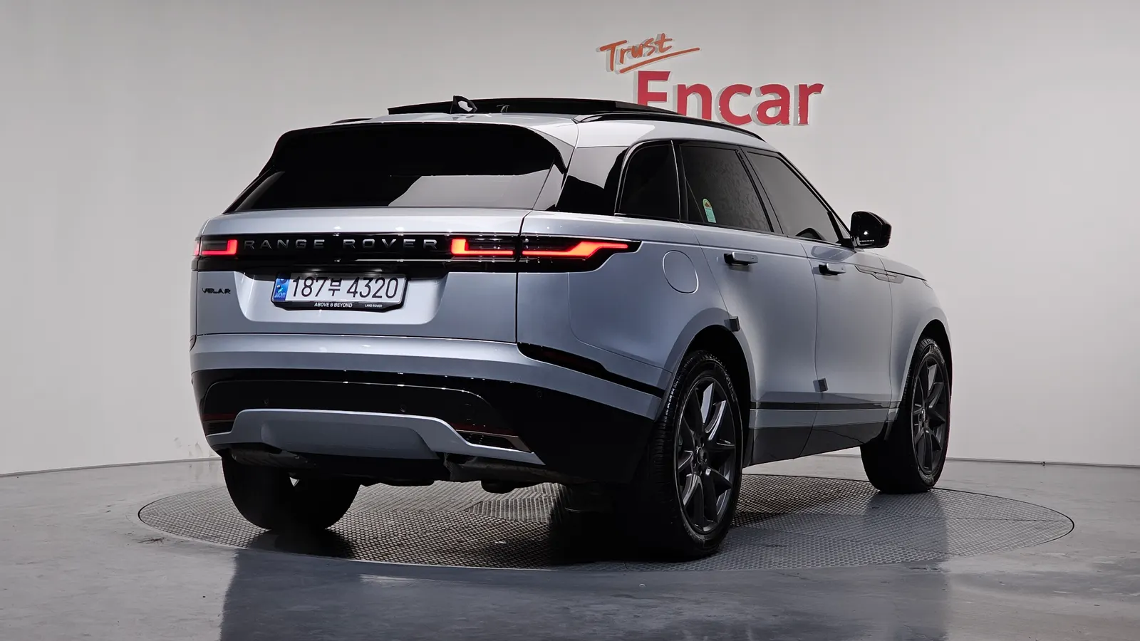 Land Rover Range Rover Velar 3.0 P400 Dynamic HSE 2025 — photo 1 sur 20