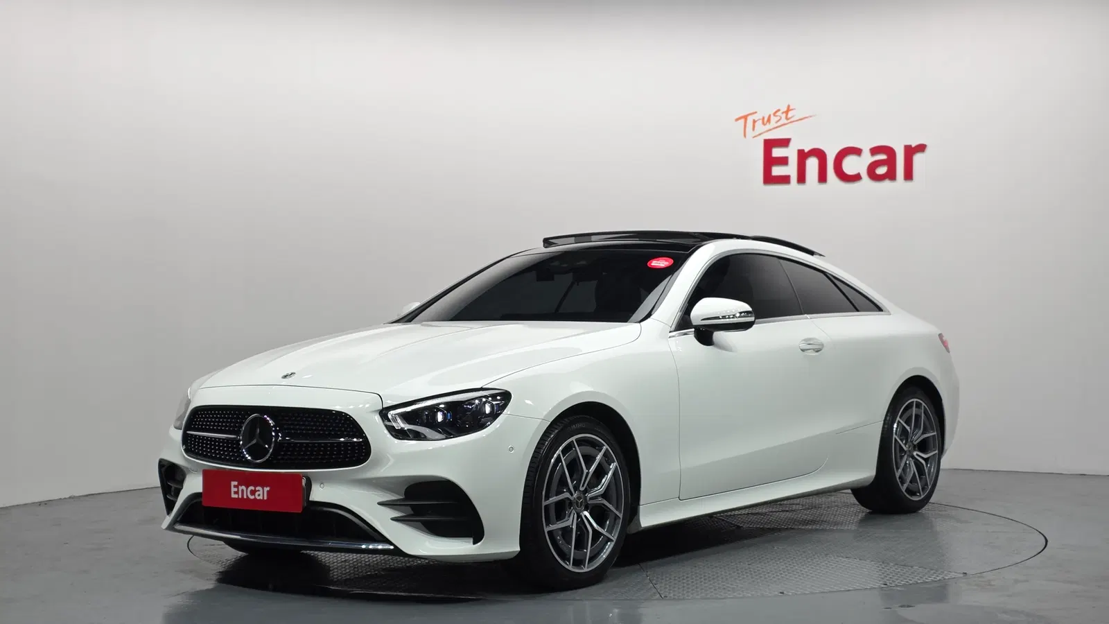 Mercedes-Benz Classe E E300d 4MATIC Coupé (W213) 2022 — photo 1 sur 26