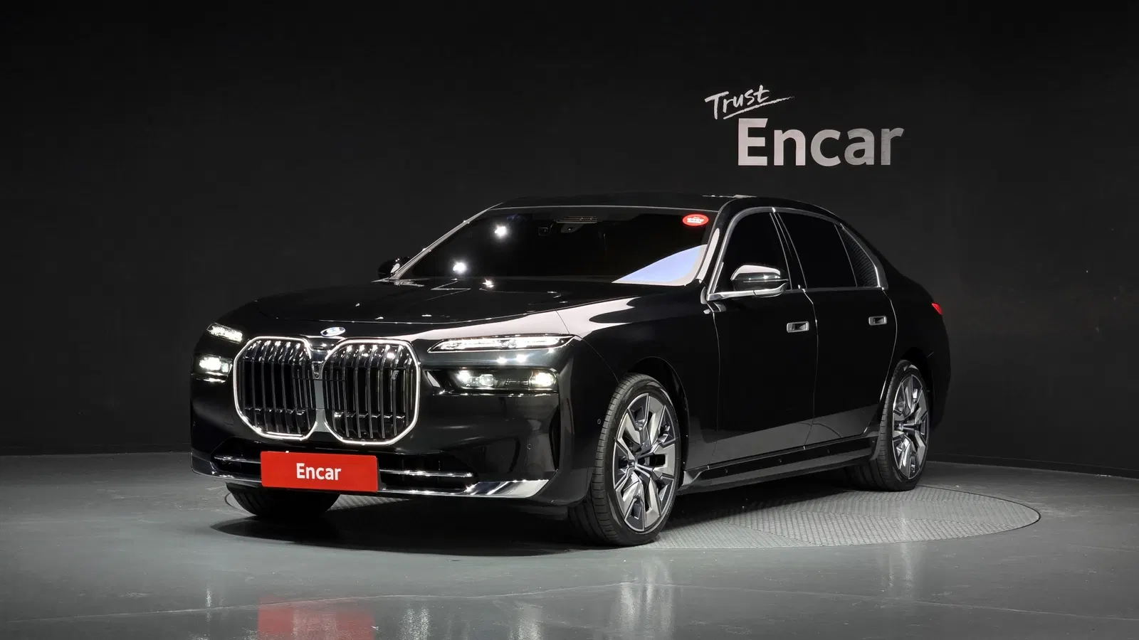 BMW i7 (G70) xDrive 60 Design Pure Excellence 2023 — photo 1 sur 20