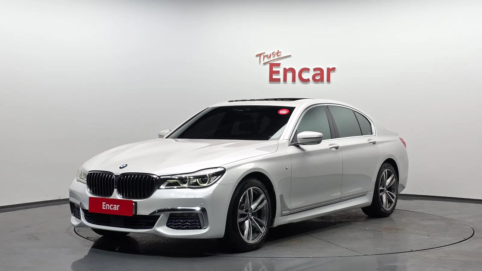 BMW Série 7 (G11) 730d xDrive M Sport 2017 — photo 1 sur 20