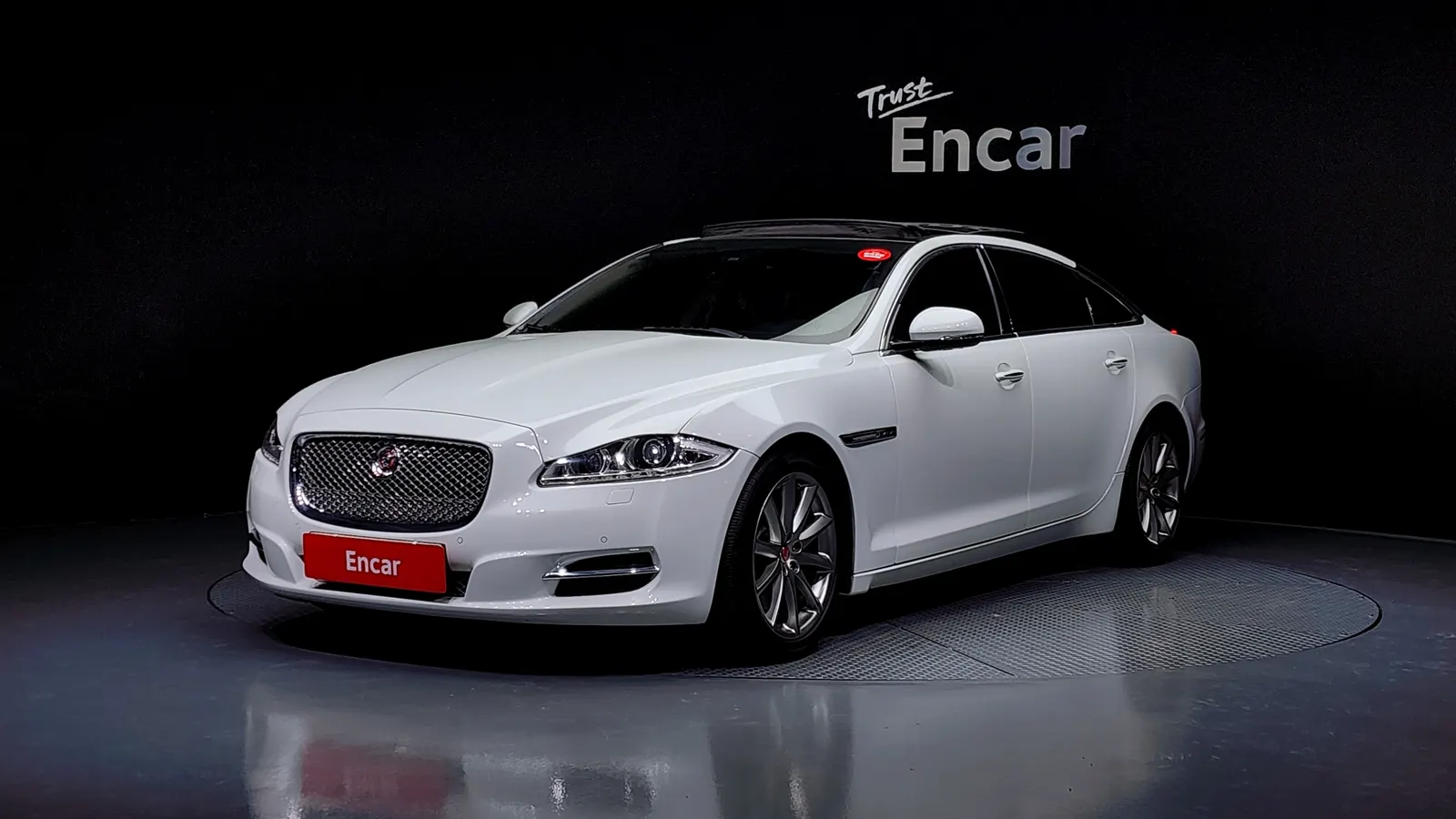 Jaguar All New XJ 3.0D Premium Luxury LWB 2015 — photo 1 sur 20