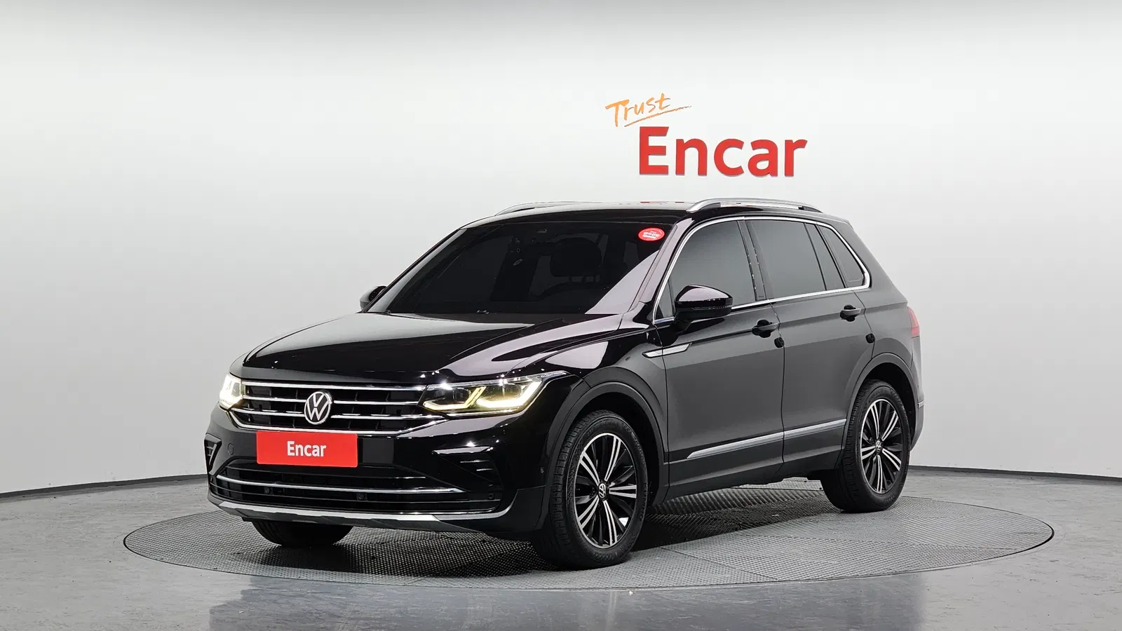 Volkswagen Tiguan 2e génération 2.0 TDI Premium 2021 — photo 1 sur 8