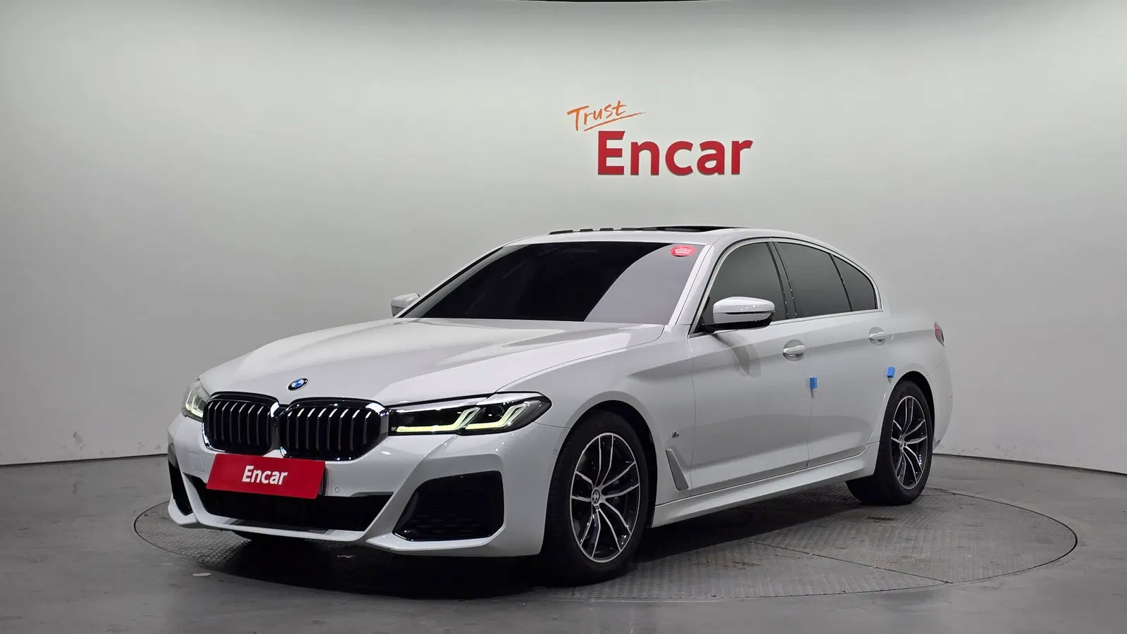 BMW Série 5 (G30) 520i M Sport 2023 — photo 1 sur 8
