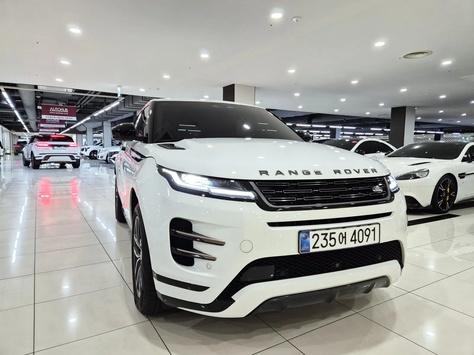 Land Rover Range Rover Evoque 2e génération P250 Dynamic SE 2025 — photo 1 sur 26