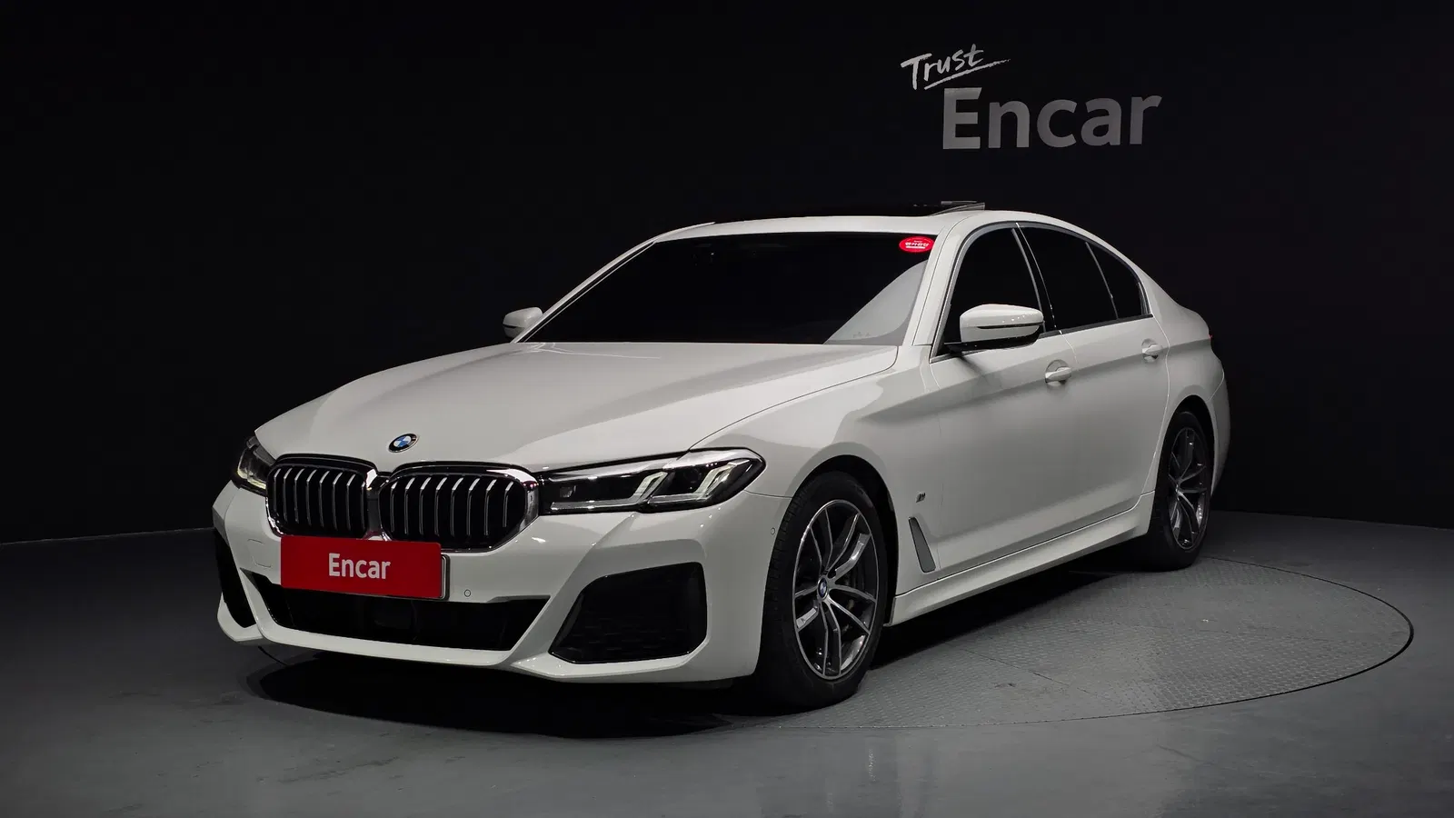 BMW Série 5 (G30) 520i M Sport 2021 — photo 1 sur 20