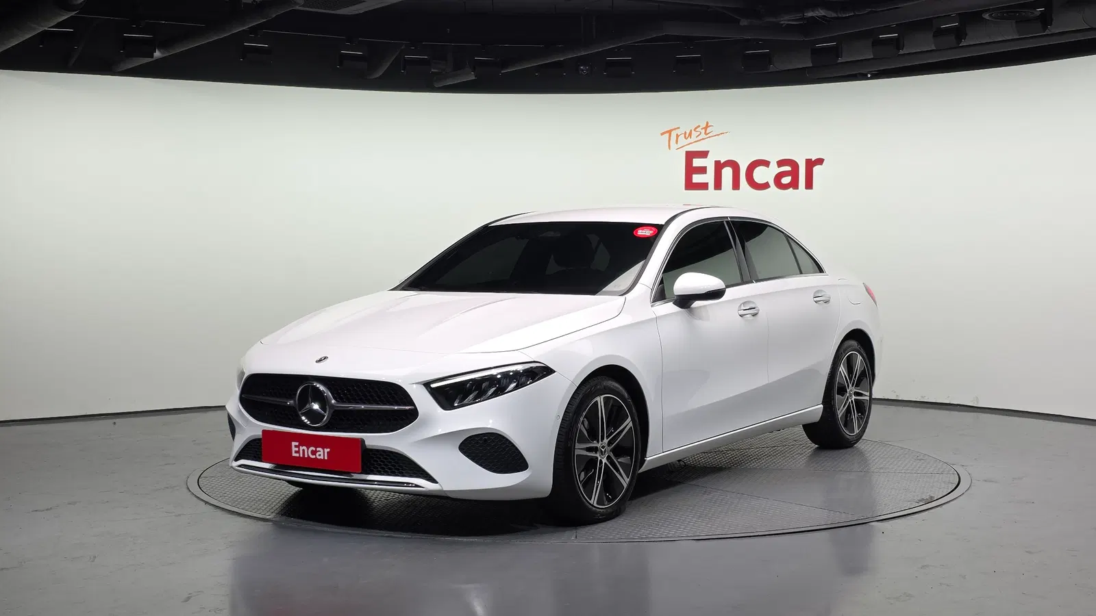 Mercedes-Benz Classe A A220 Berline (W177) 2024 — photo 1 sur 20