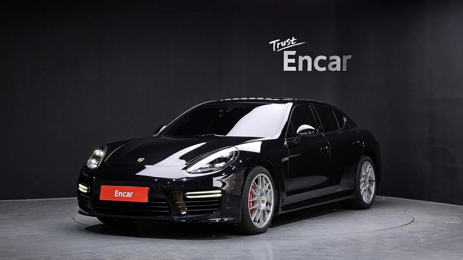 Porsche Panamera 3.6 2WD 2011 — photo 1 sur 26