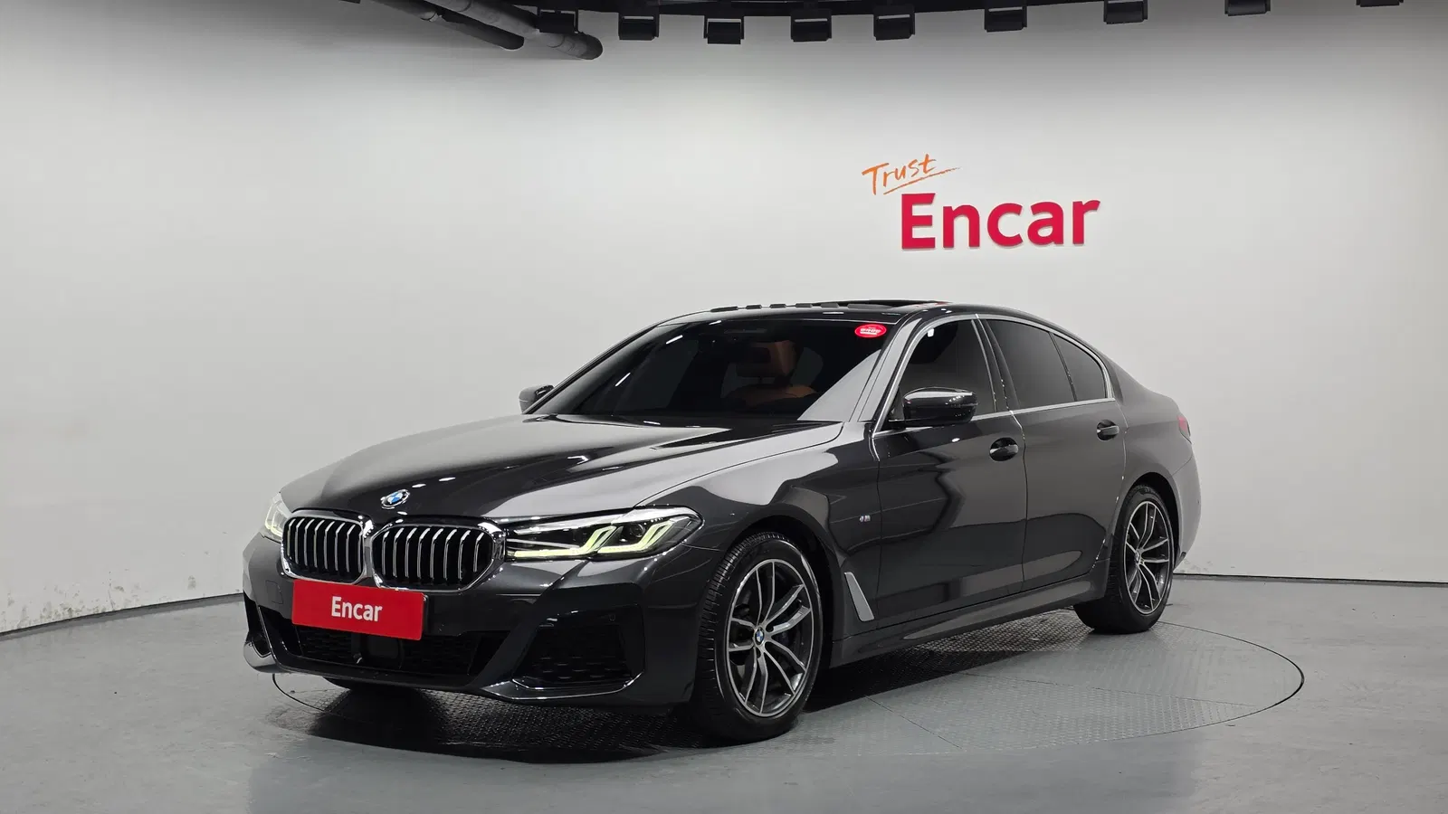 BMW Série 5 (G30) 520i M Sport 2022 — photo 1 sur 25
