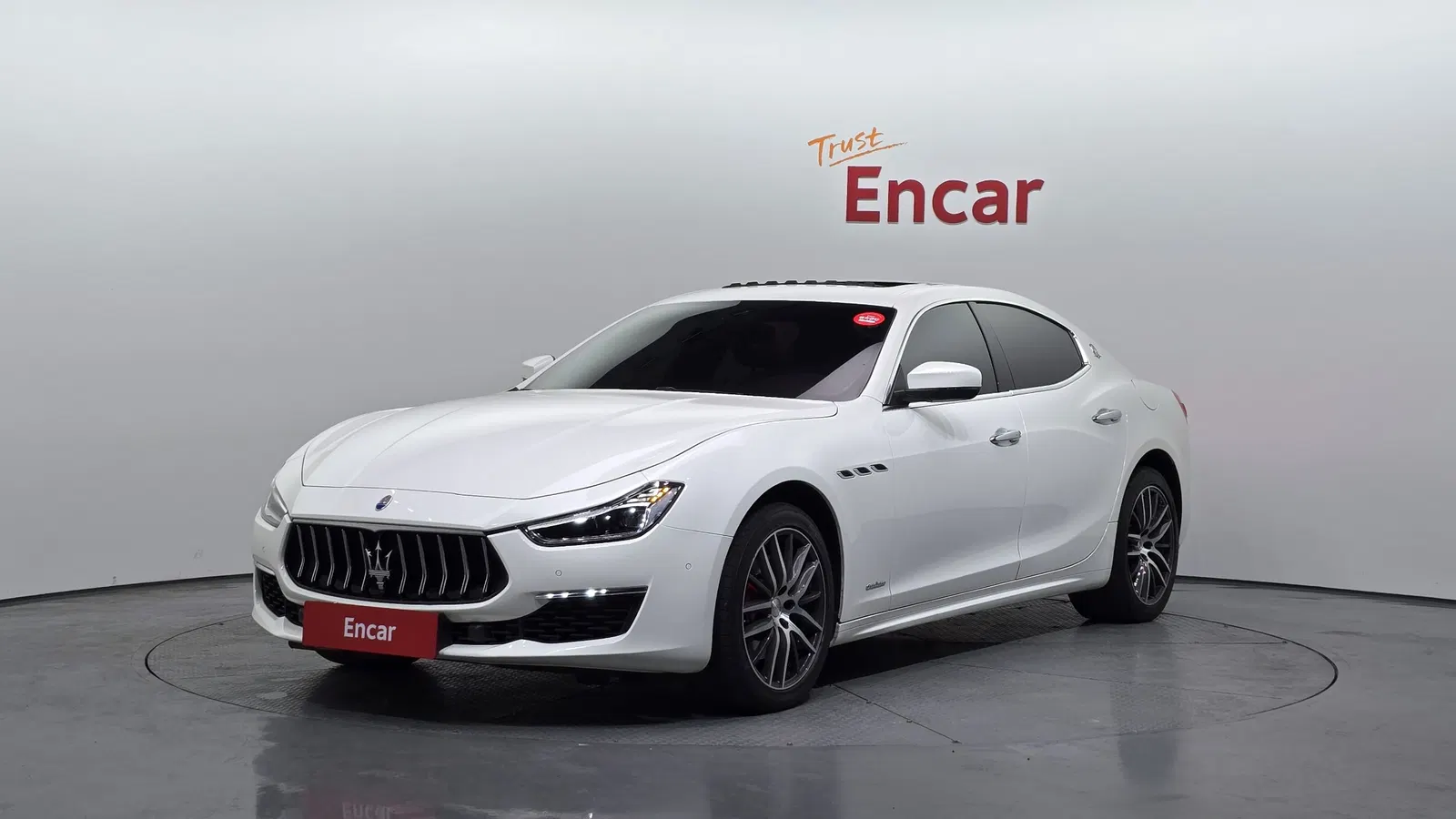 Maserati Ghibli 3.0 GranLusso 2020 — photo 1 sur 20