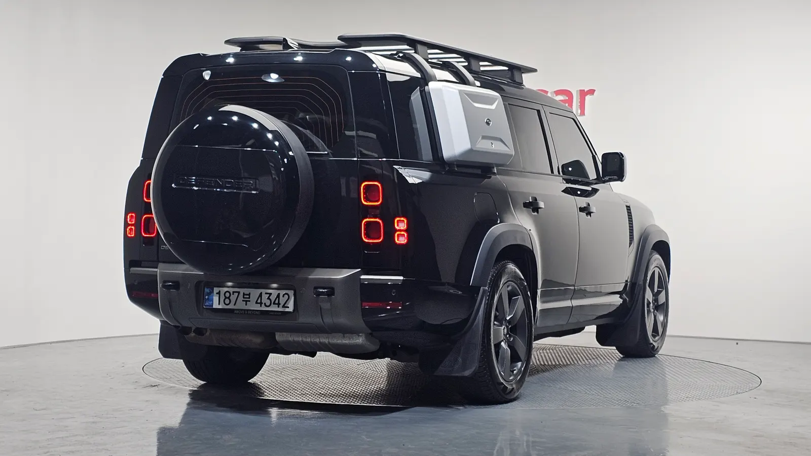 Land Rover Defender (L663) 130 D300 X-Dynamic HSE 2024 — photo 1 sur 20