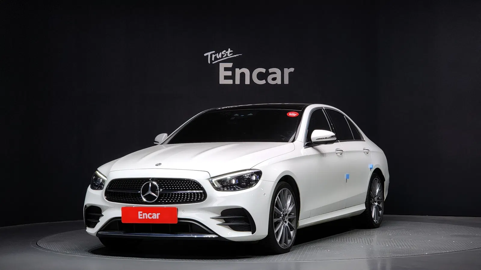 Mercedes-Benz Classe E AMG Line · E350 4MATIC (W213) 2022 — photo 1 sur 26