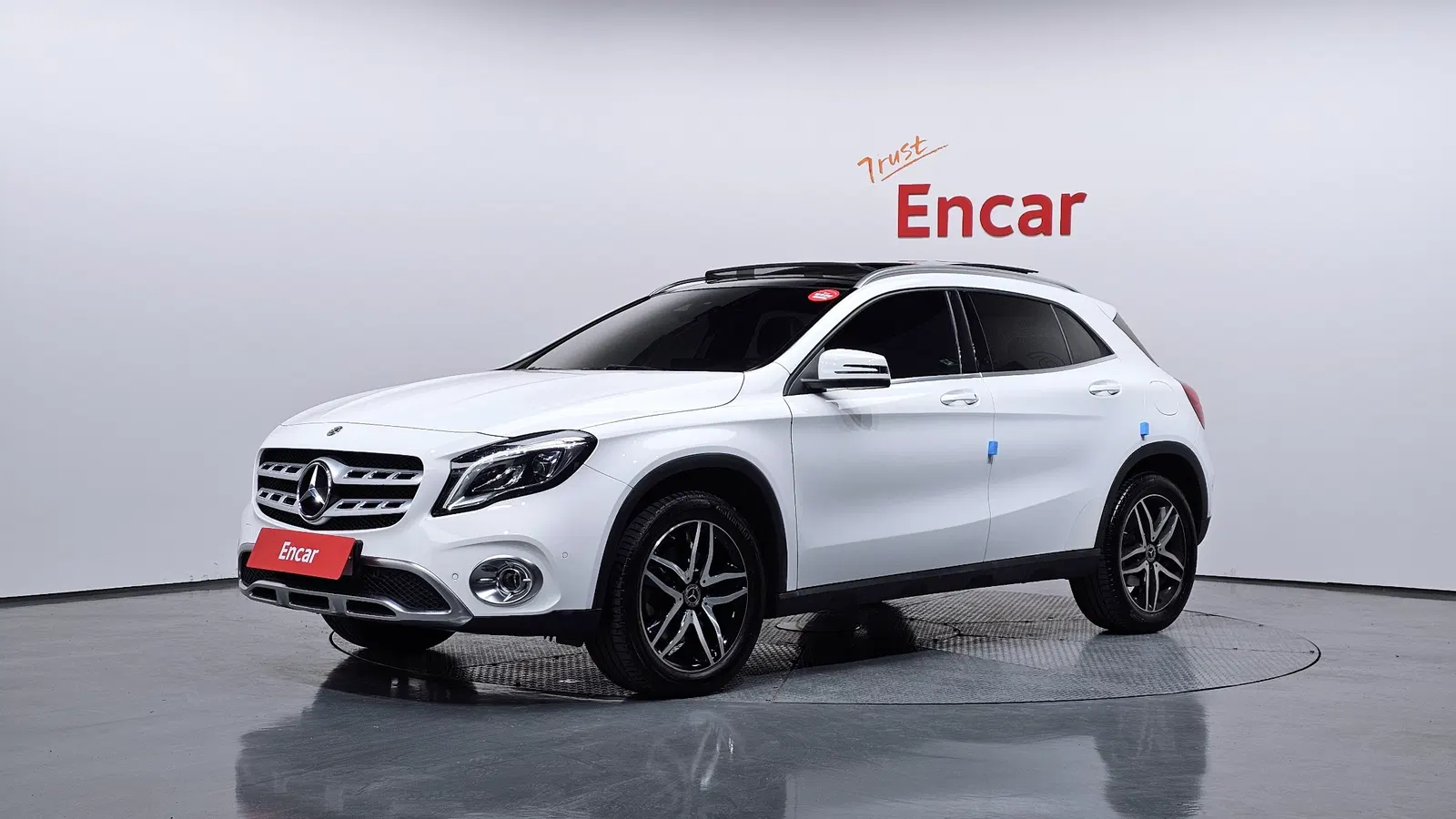 Mercedes-Benz GLA GLA220 Premium (X156) 2019 — photo 1 sur 20