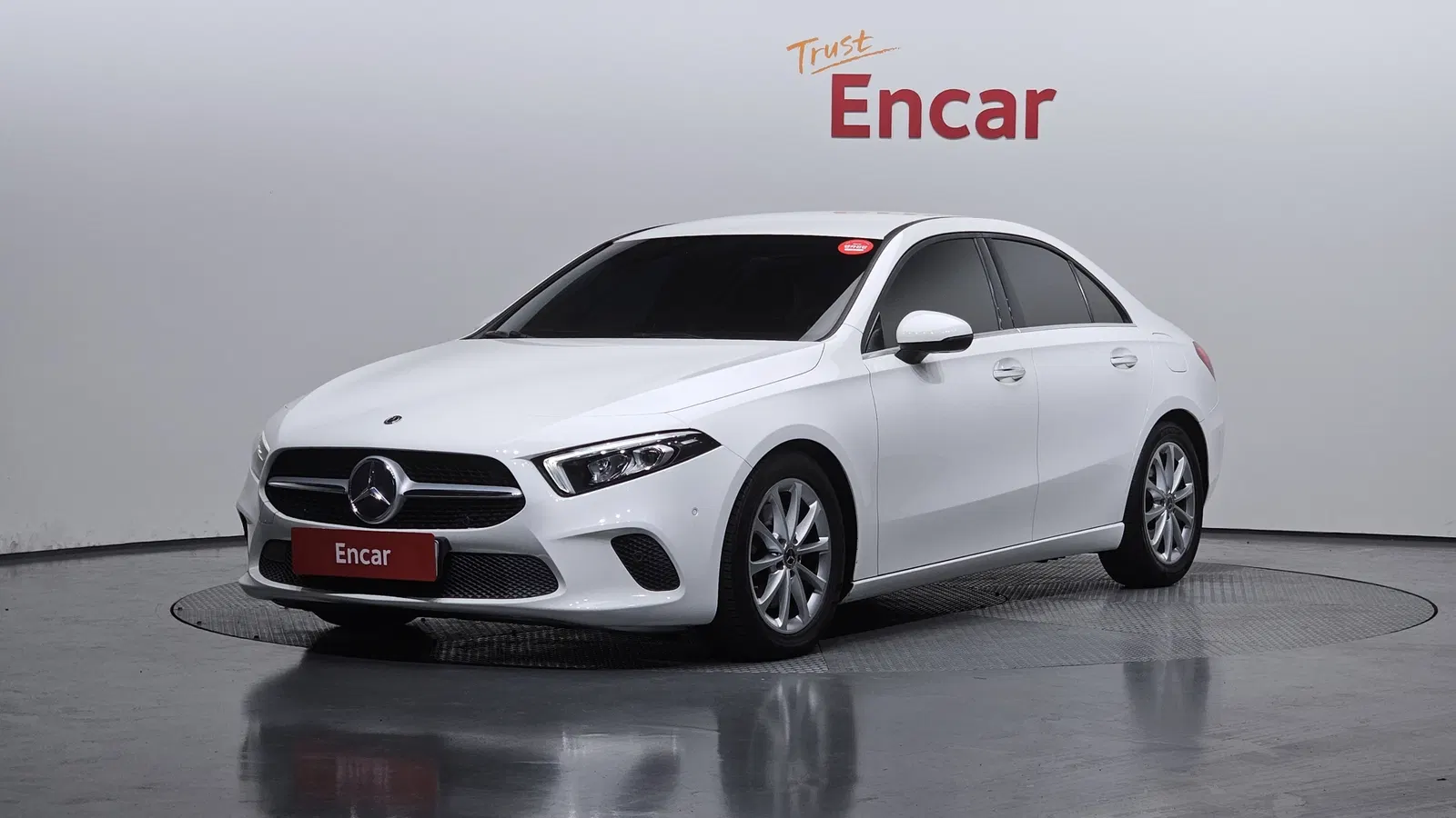 Mercedes-Benz Classe A A220 Berline (W177) 2020 — photo 1 sur 8