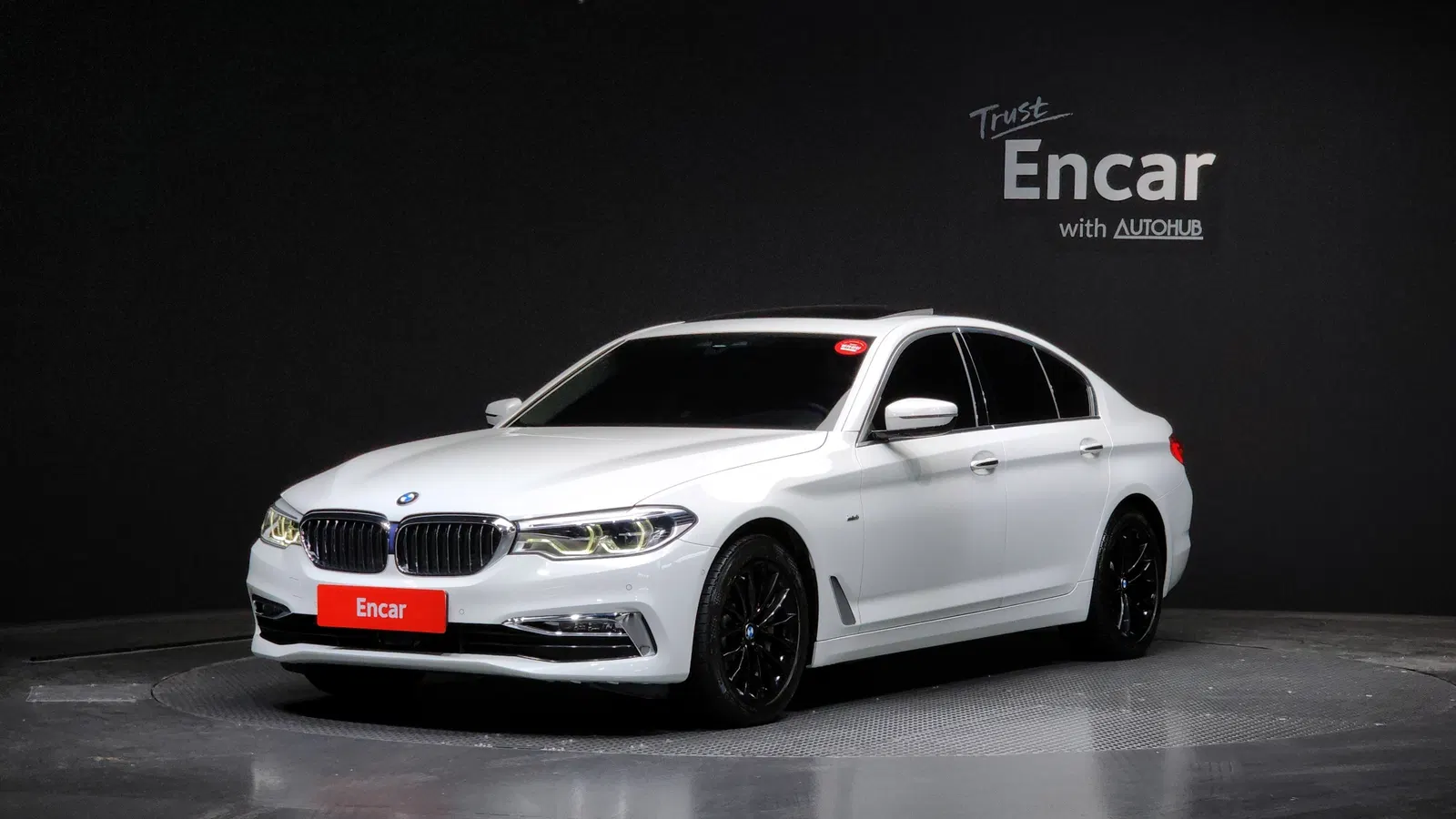 BMW Série 5 (G30) 530i xDrive Luxury Plus 2018 — photo 1 sur 20