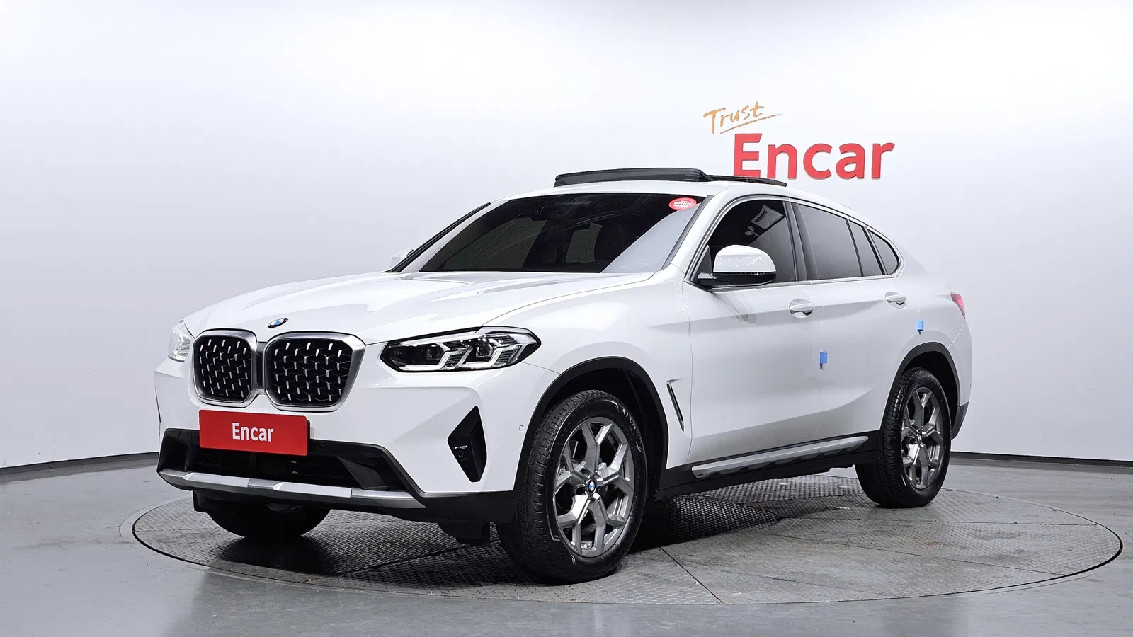 BMW X4 (G02) xDrive20i xLine 2023 — photo 1 sur 20