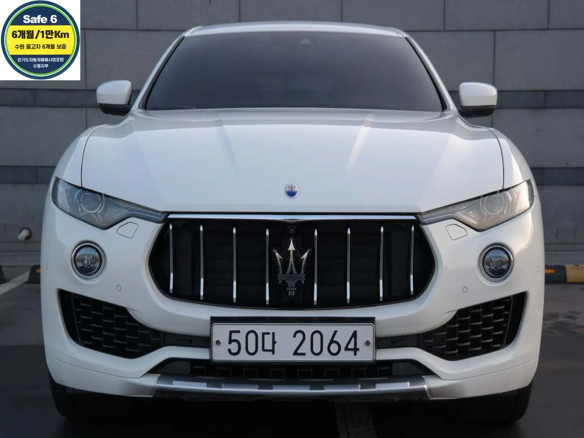 Maserati Levante 3.0 S AWD GranLusso 2018 — photo 1 sur 26