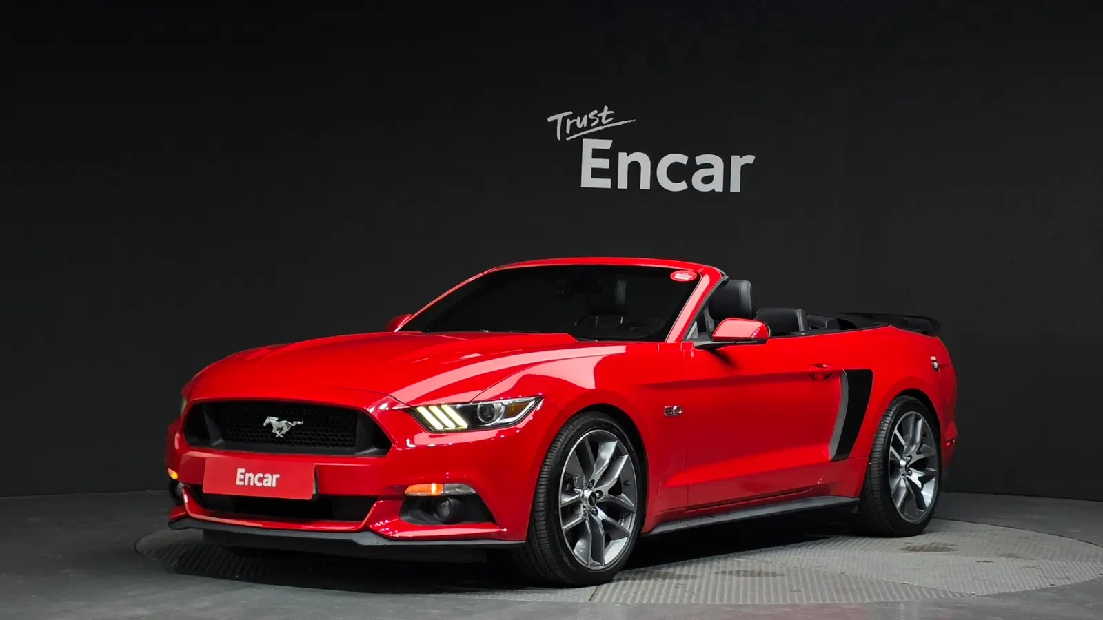 Ford Mustang GT Convertible 2016 — photo 1 sur 20