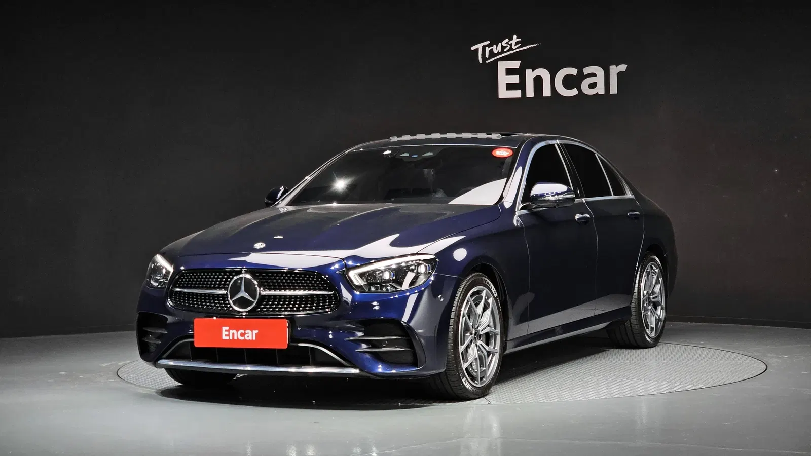 Mercedes-Benz Classe E AMG Line · E220d 4MATIC (W213) 2021 — photo 1 sur 20