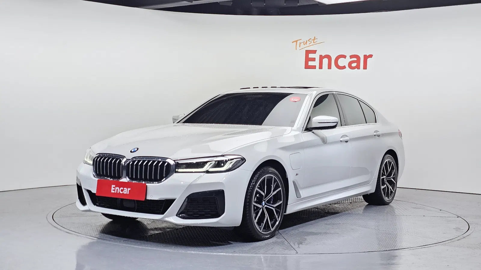 BMW Série 5 (G30) 530e M Sport 2021 — photo 1 sur 20