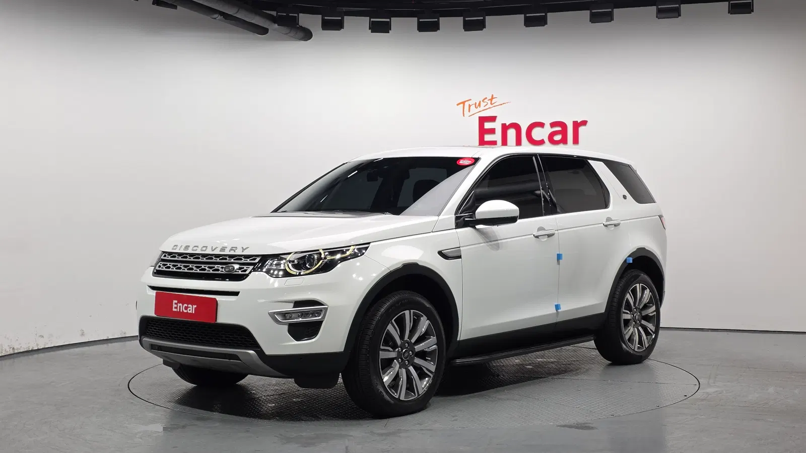 Land Rover Discovery Sport 2.0 TD4 HSE Luxury 2017 — photo 1 sur 20