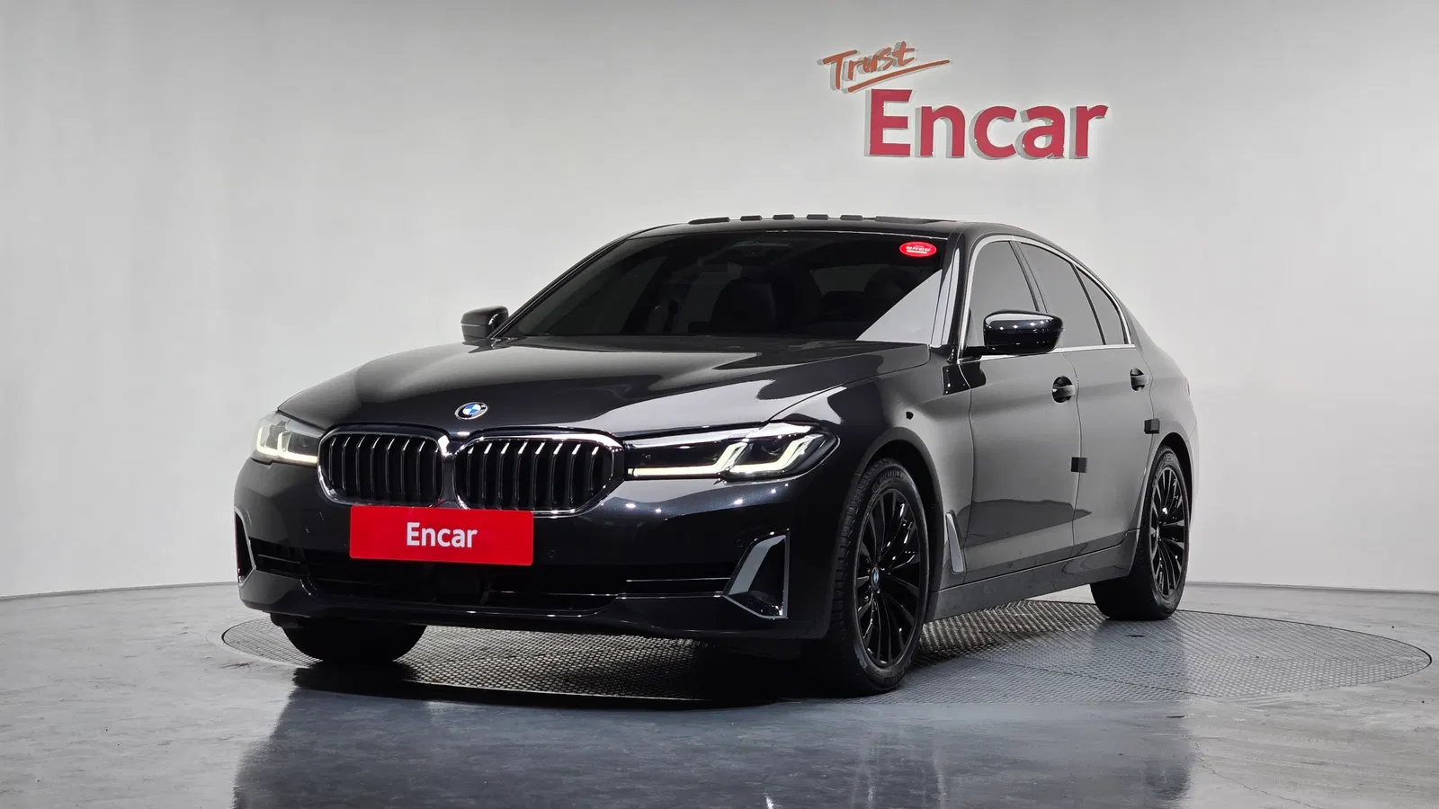 BMW Série 5 (G30) 530i Luxury 2021 — photo 1 sur 20