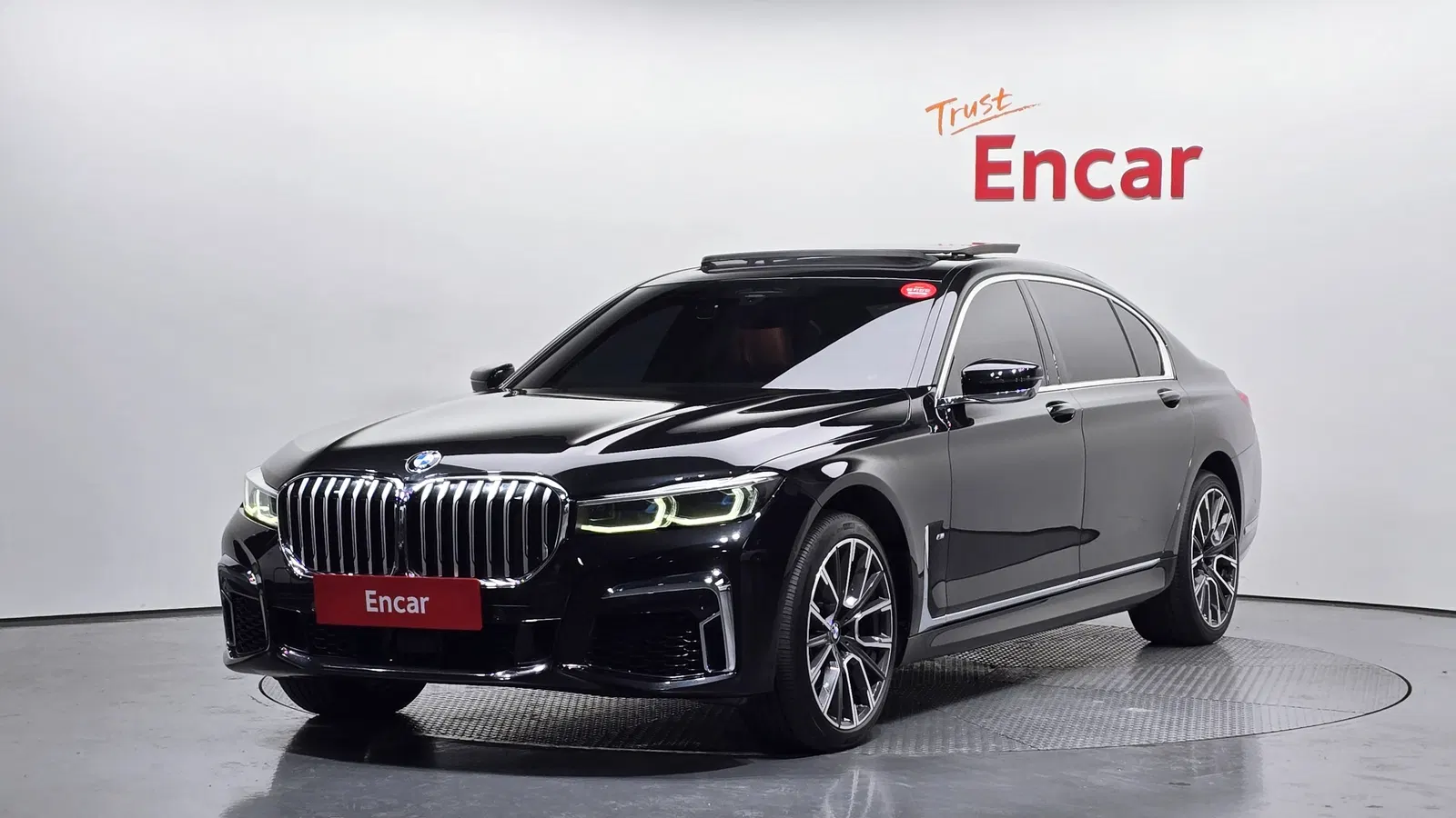 BMW Série 7 (G11) 740Li xDrive M Sport 2022 — photo 1 sur 26