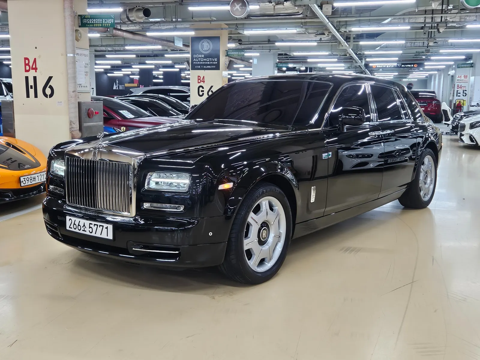 Rolls-Royce Phantom 6.7 V12 2014 — photo 1 sur 26