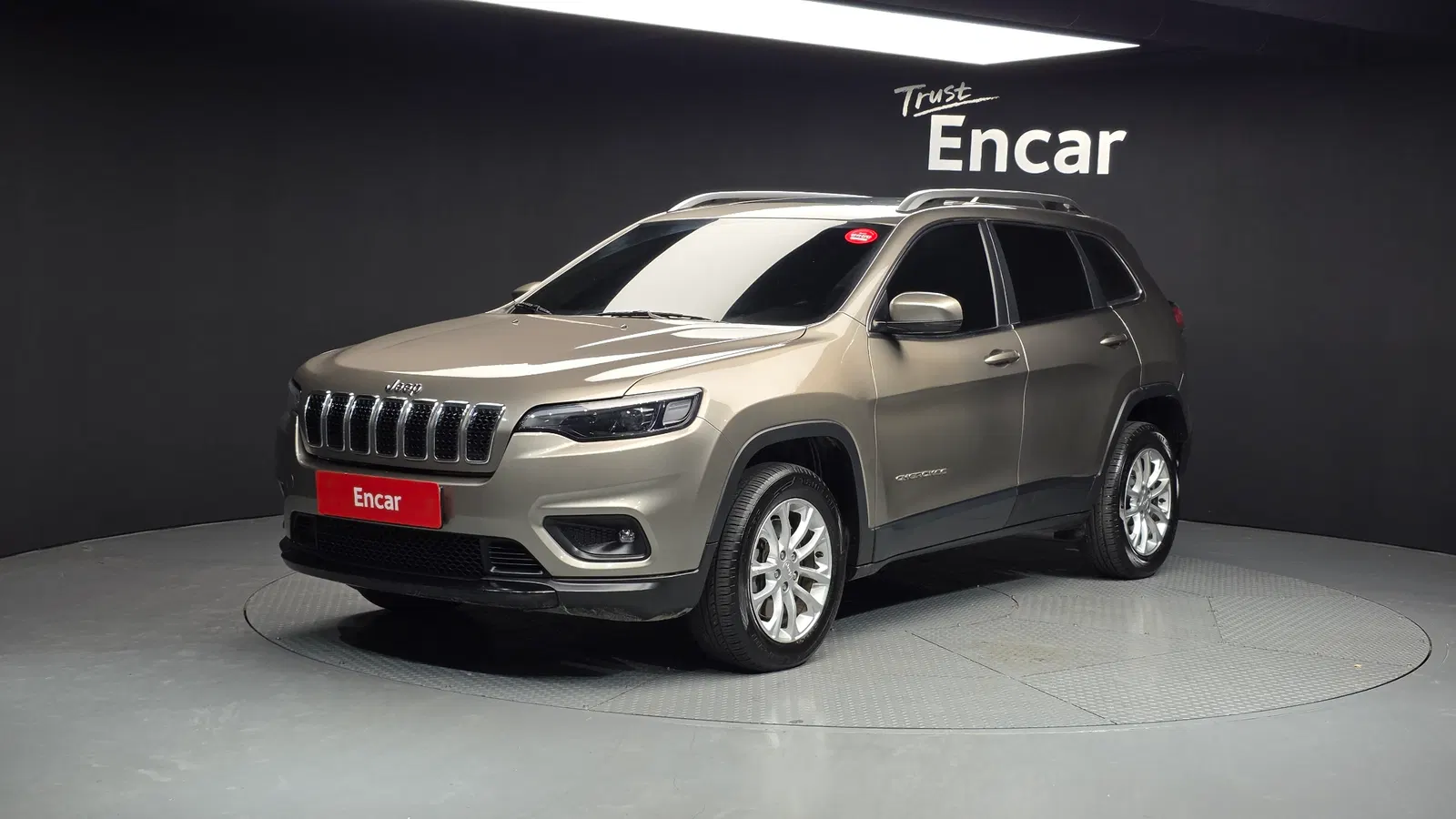 Jeep Cherokee(KL) 2.4 Longitude AWD 2019 — photo 1 sur 20