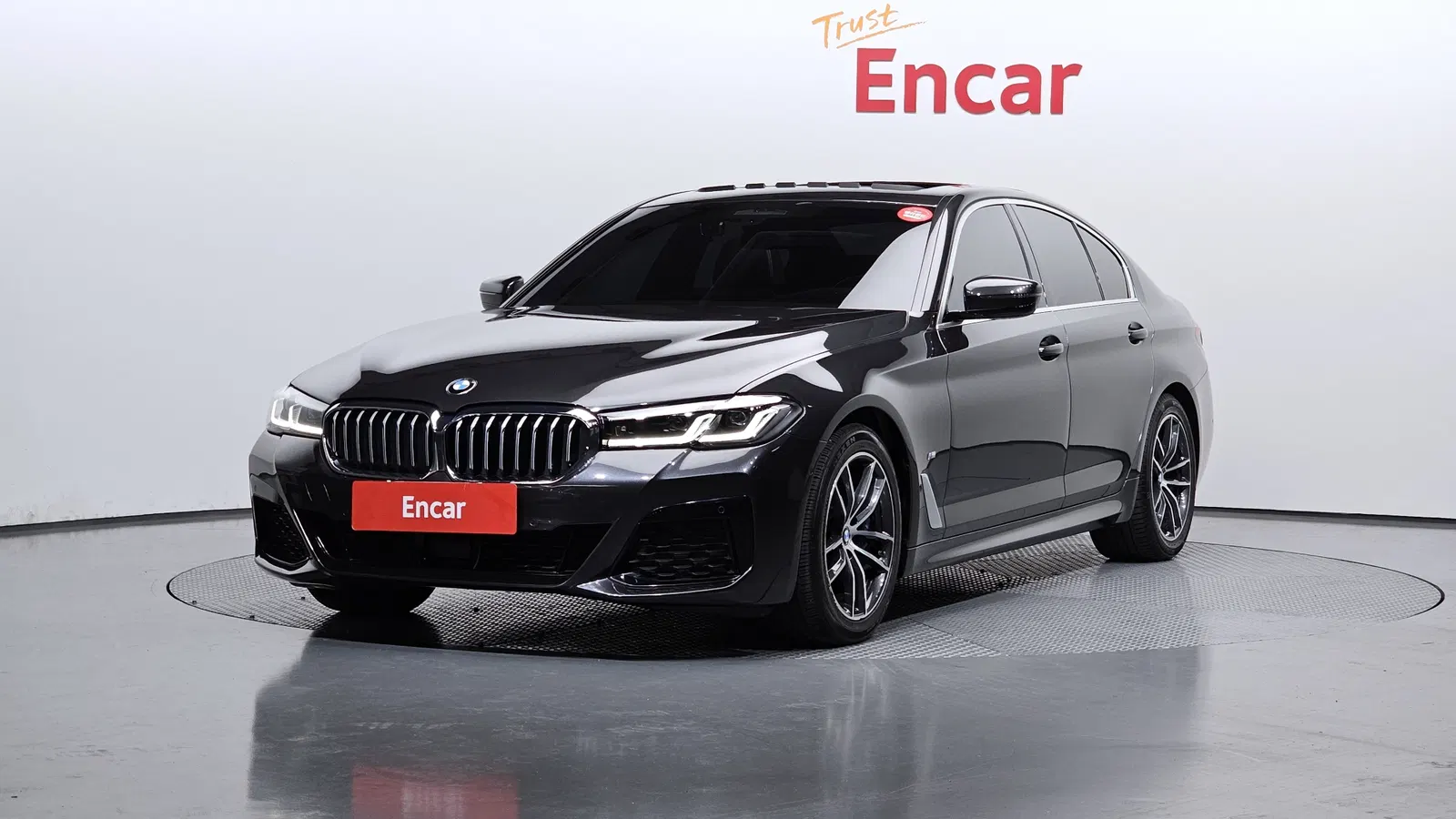 BMW Série 5 (G30) 523d M Sport 2021 — photo 1 sur 8
