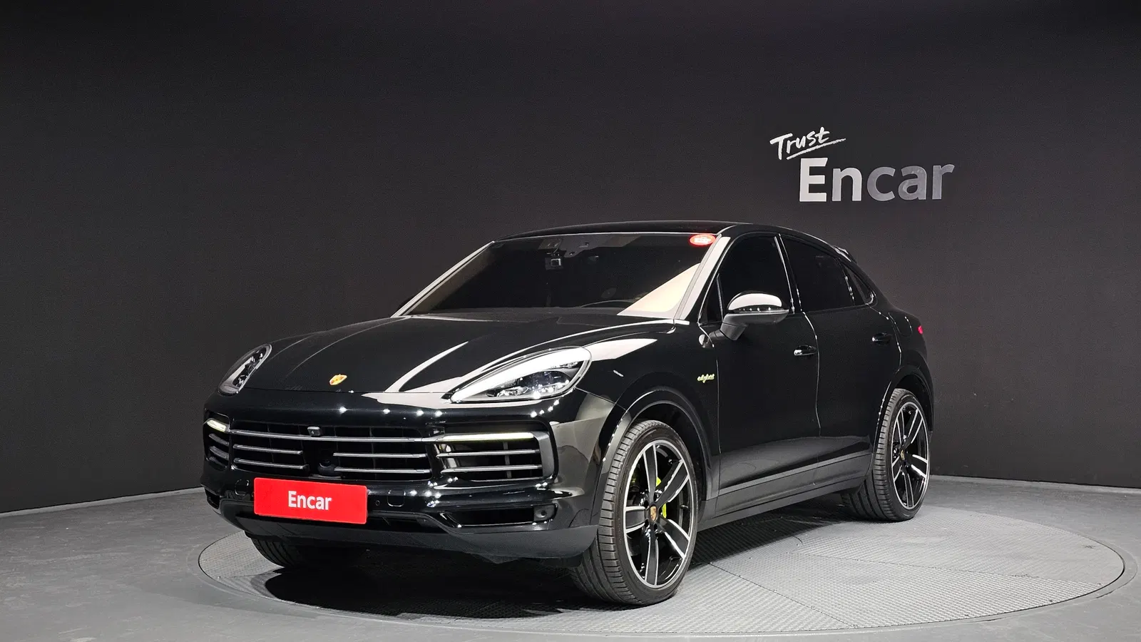 Porsche Cayenne (PO536) 3.0 E-Hybride Coupé Platinum Edition 2023 — photo 1 sur 20