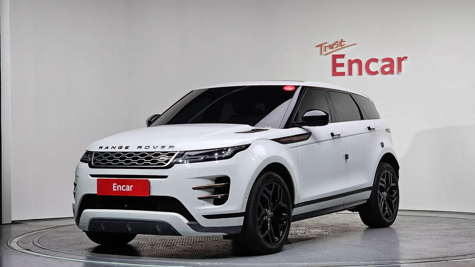 Land Rover Range Rover Evoque 2e génération P250 R-Dynamic SE 2021 — photo 1 sur 20