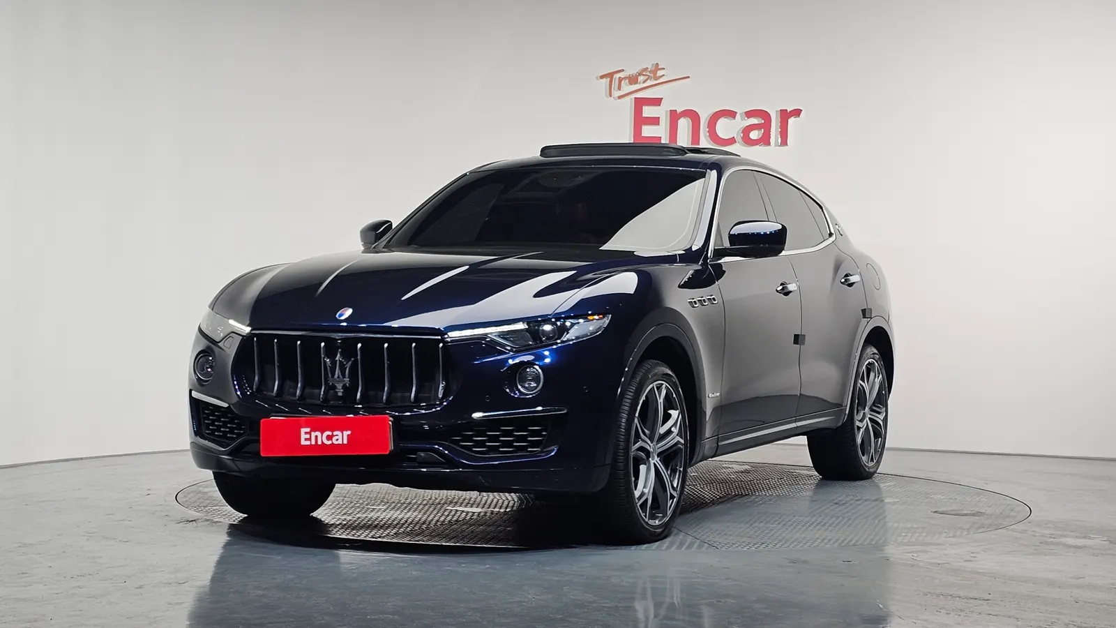 Maserati Levante 3.0 AWD GranLusso 2019 — photo 1 sur 26